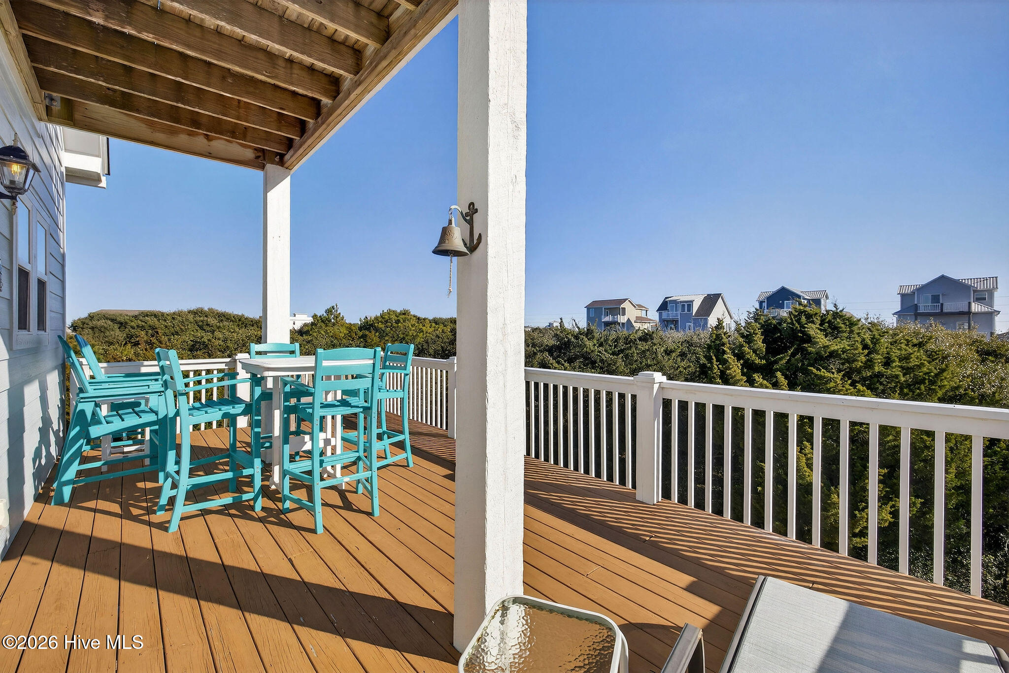 100549584 | Photo 54