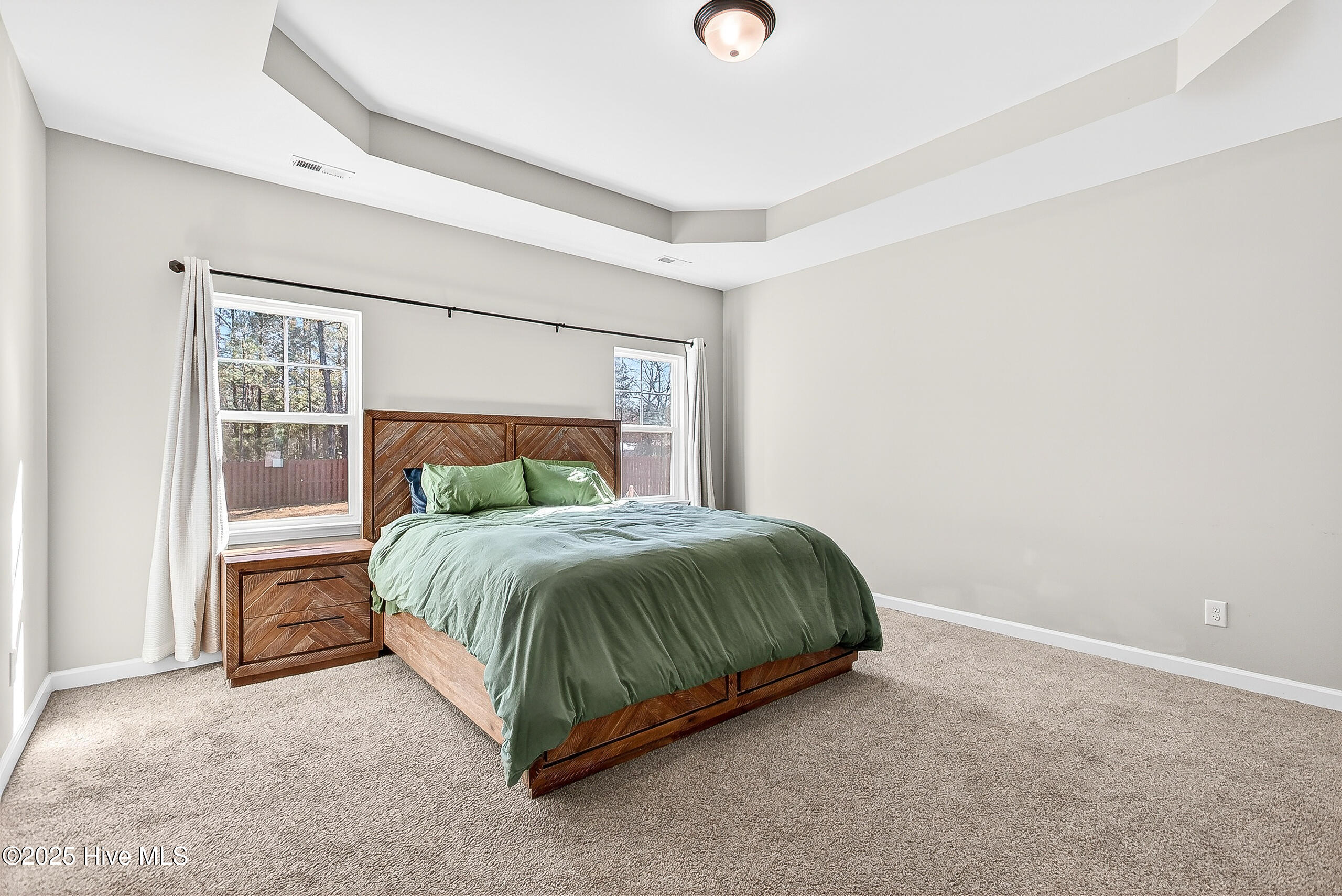 100543581 | Photo 15