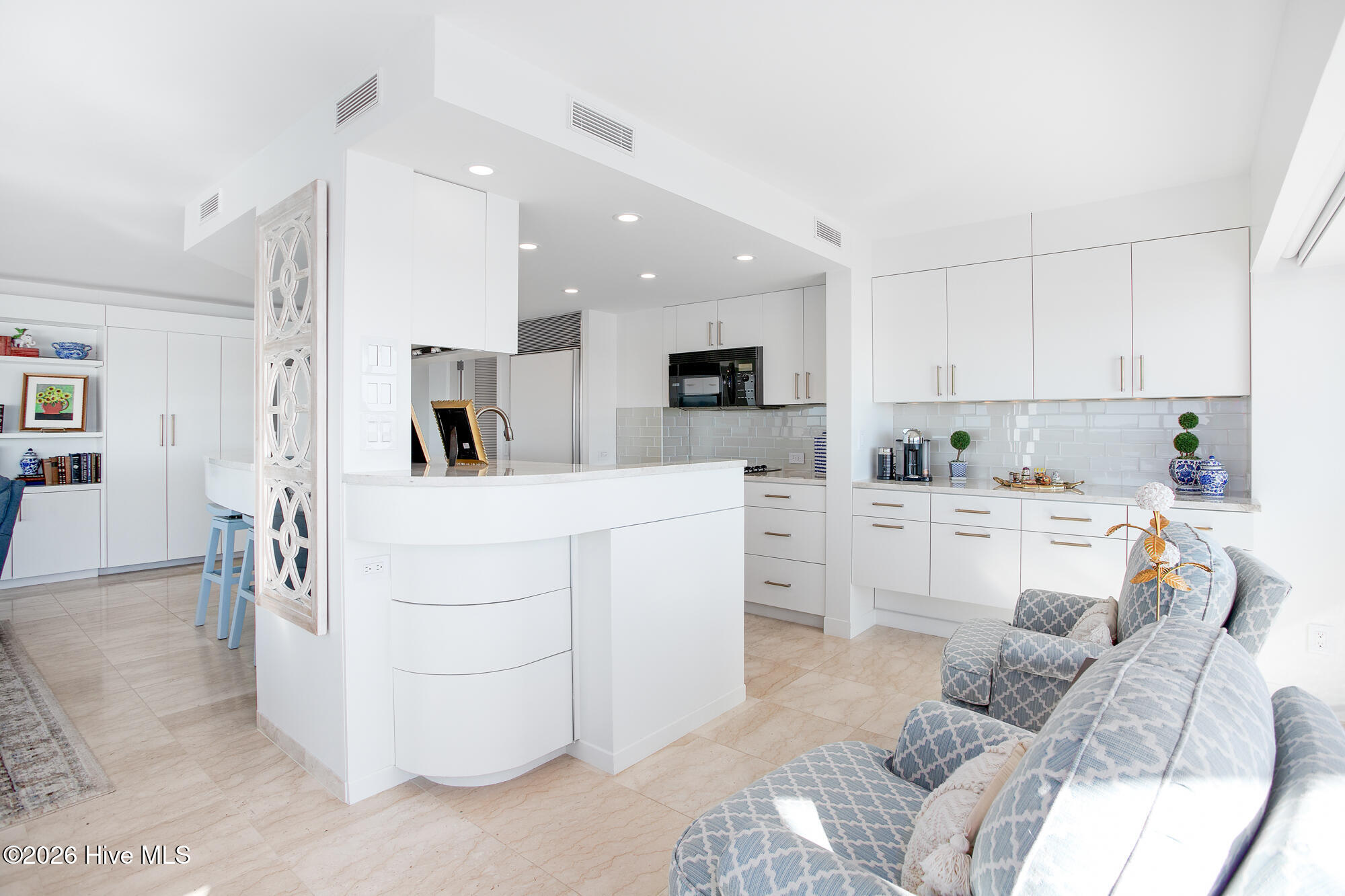 100557997 | Photo 10