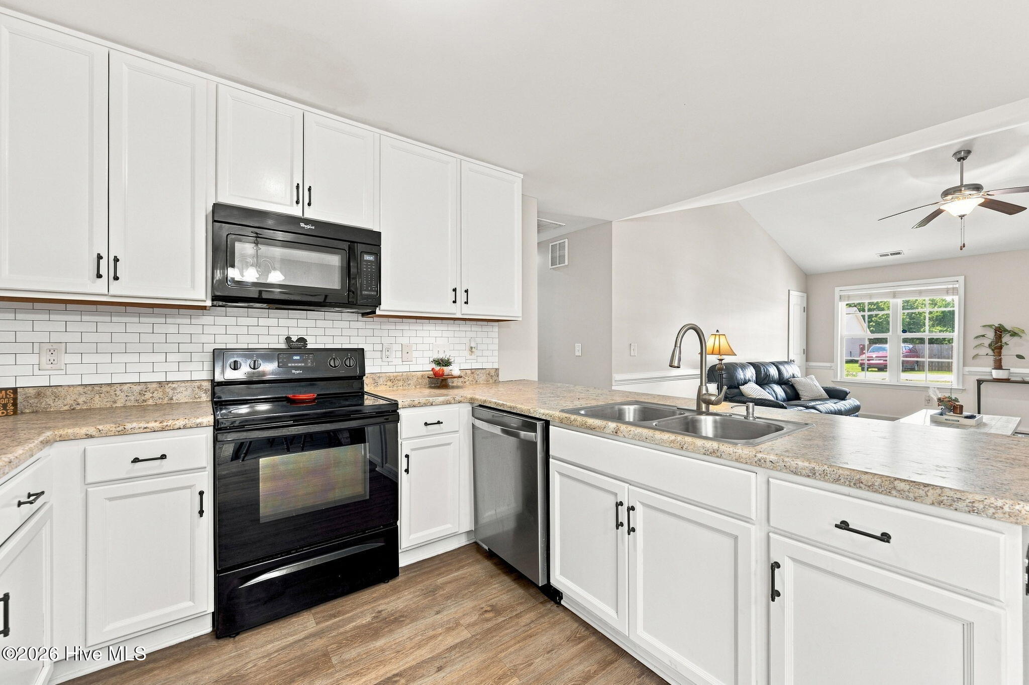 303 Crawford Street,Holly Ridge