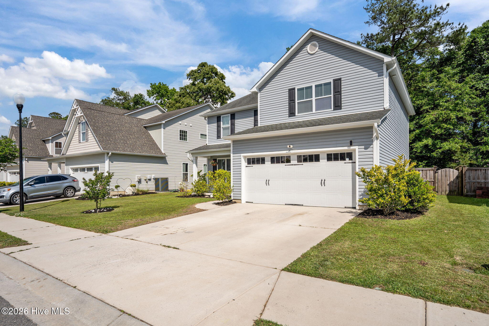 100570490 | Photo 42