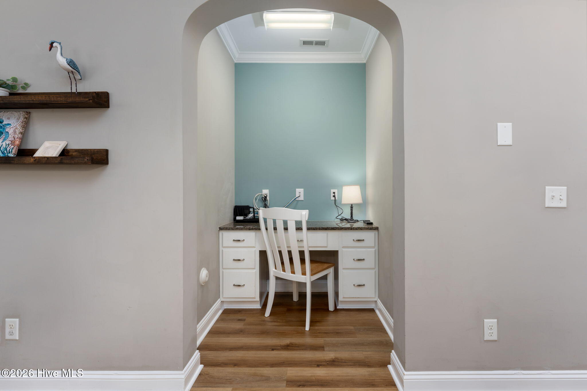 100550807 | Photo 16