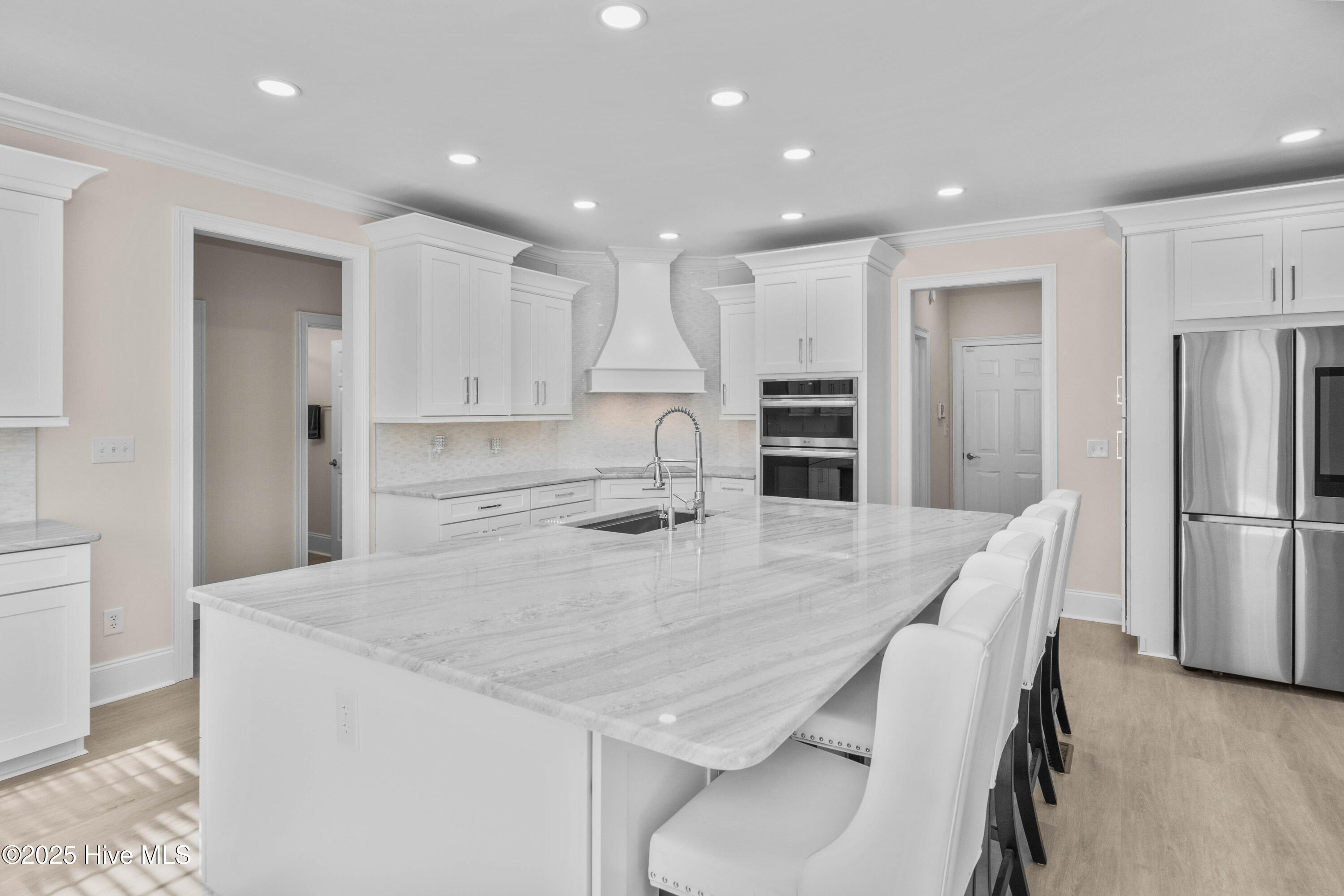 100537525 | Photo 25