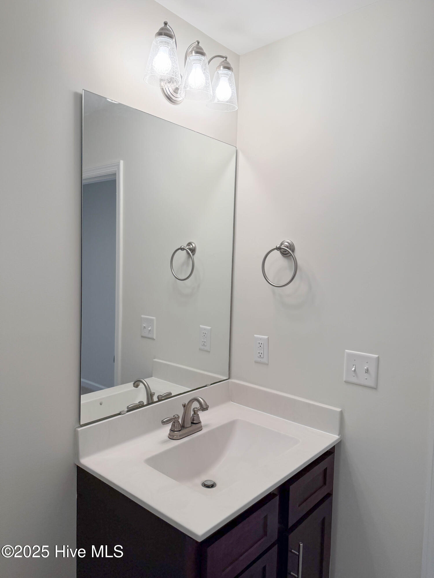 100536408 | Photo 16