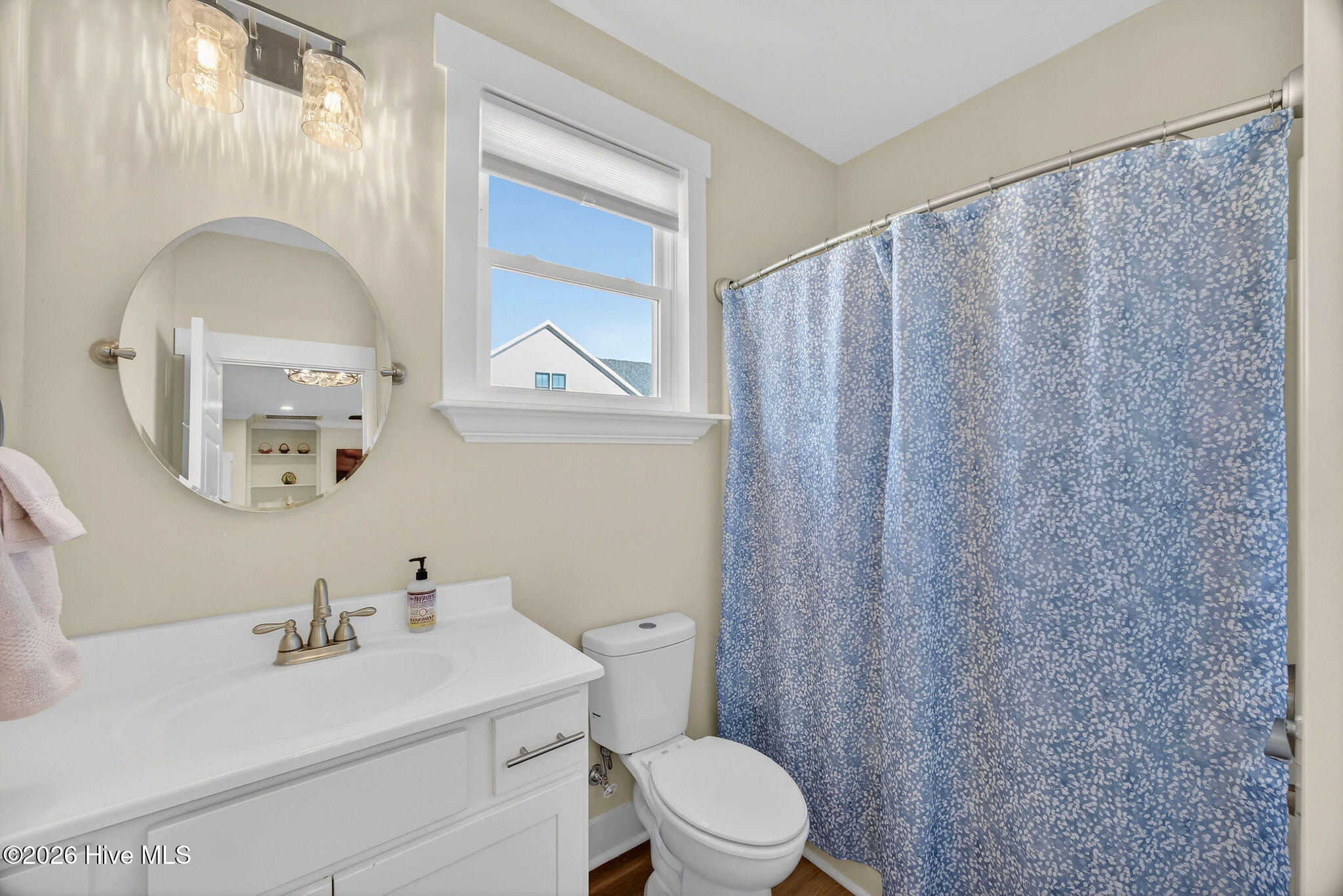 100552112 | Photo 24