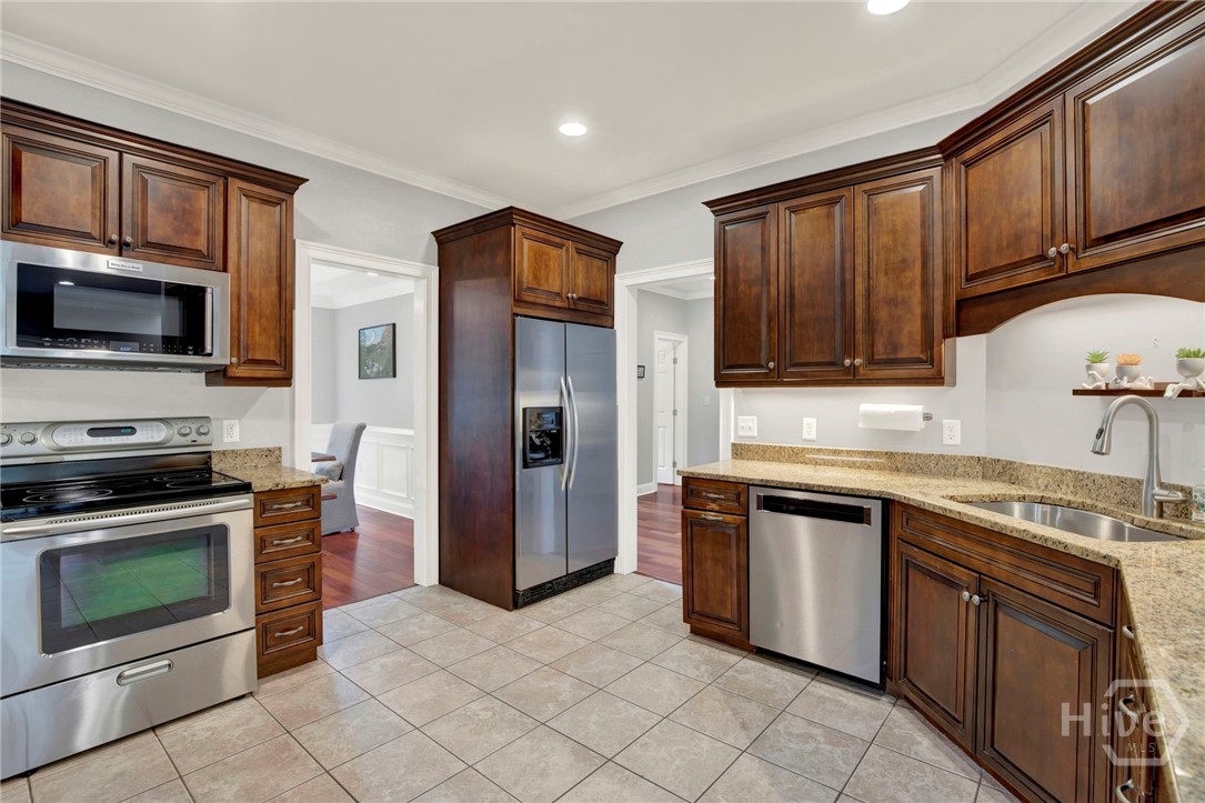 Stainless-steel appliances, granite countertops, etc.