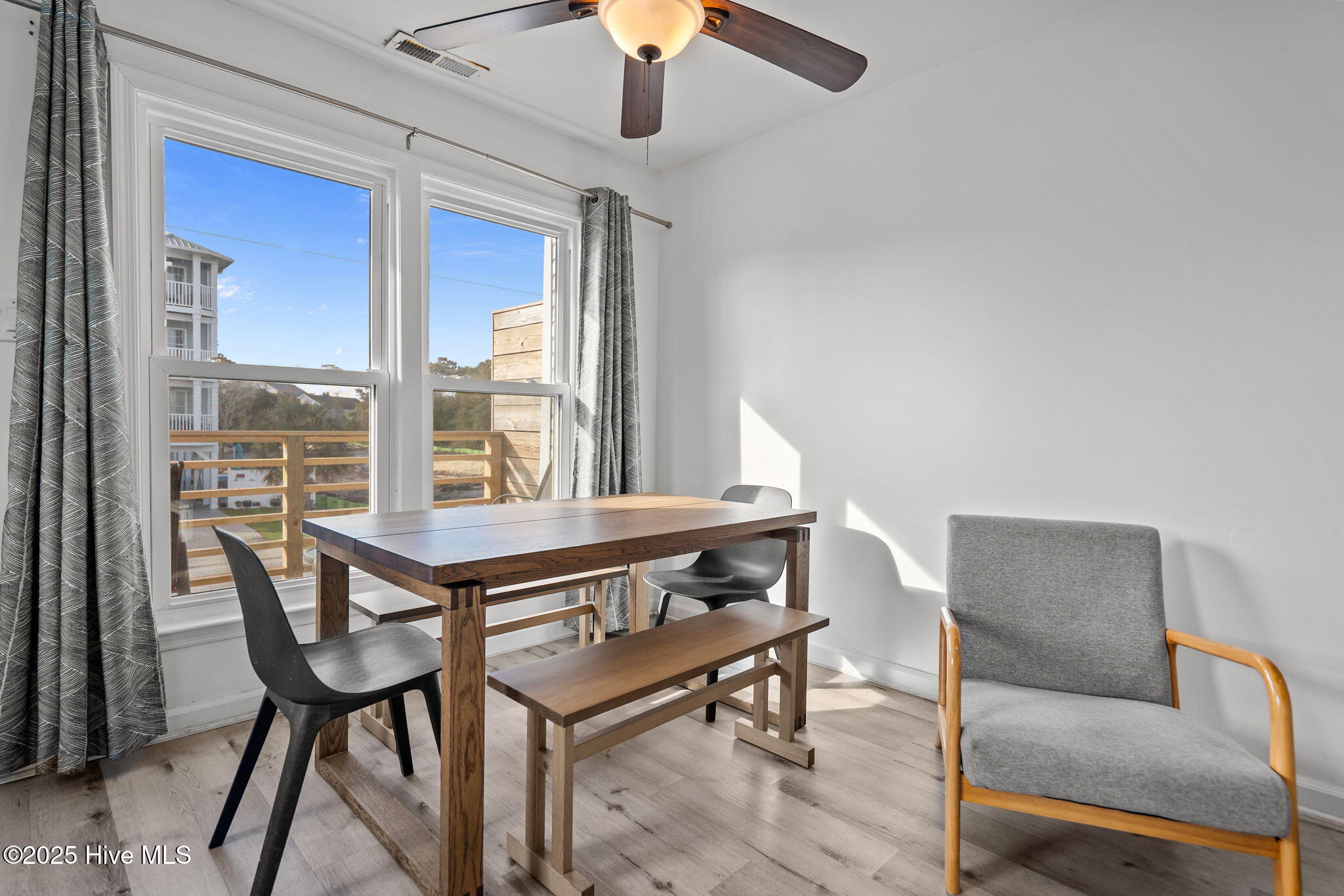 100544620 | Photo 33