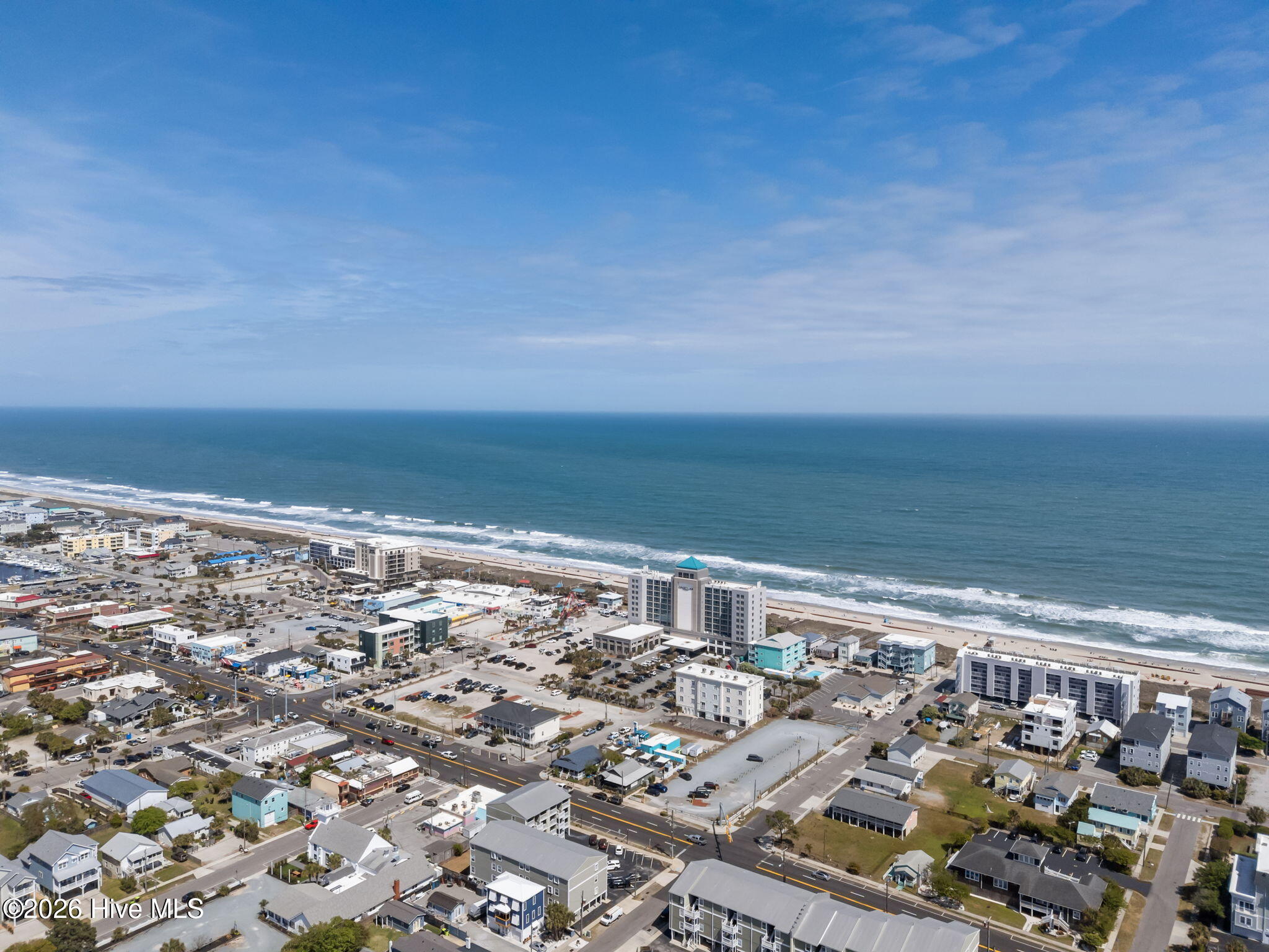 100566225 | Photo 45