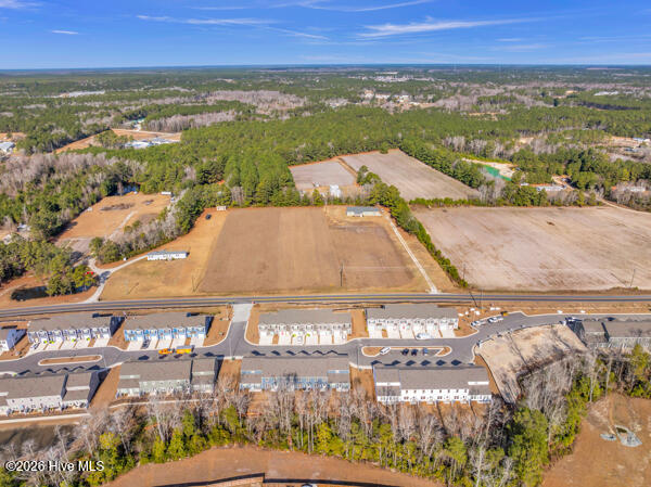 100567985 | Photo 19