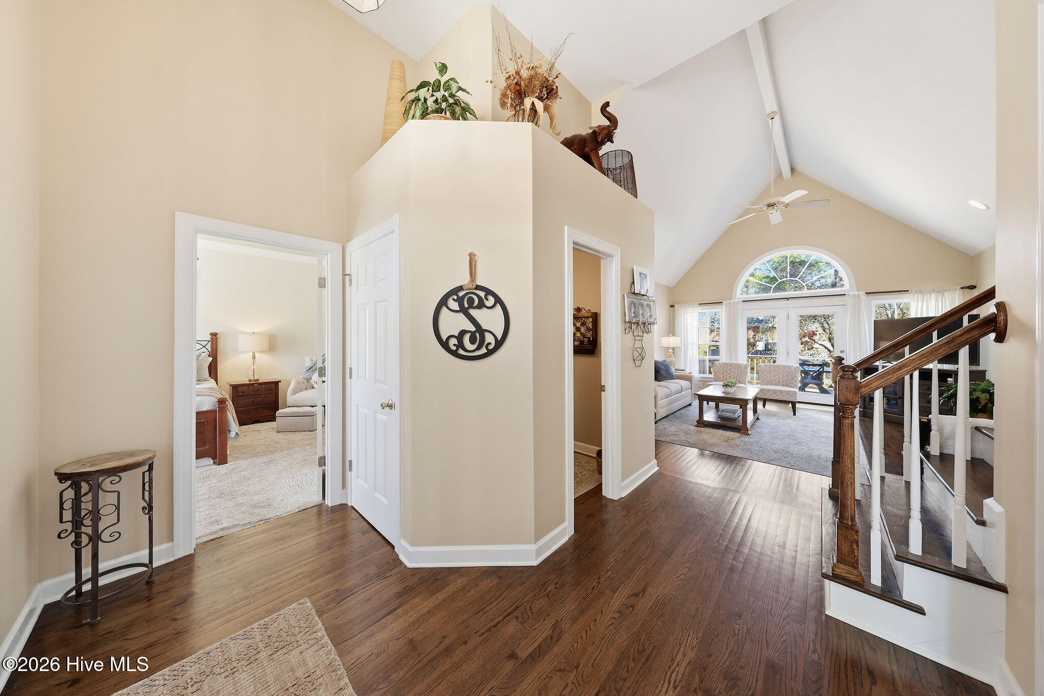 100556784 | Photo 45