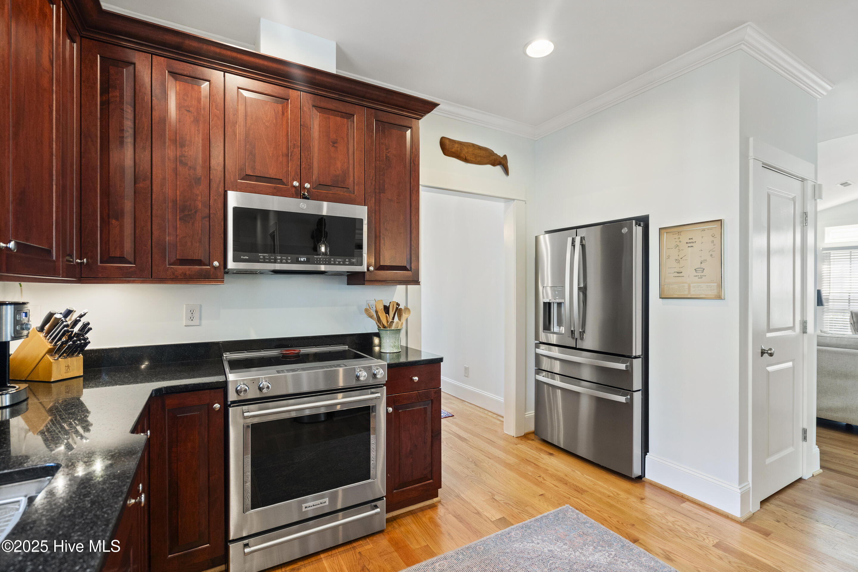 100545789 | Photo 12