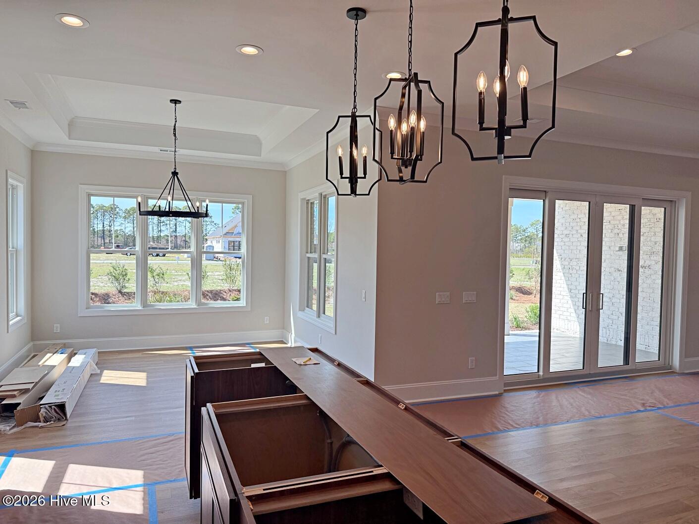 100537475 | Photo 11