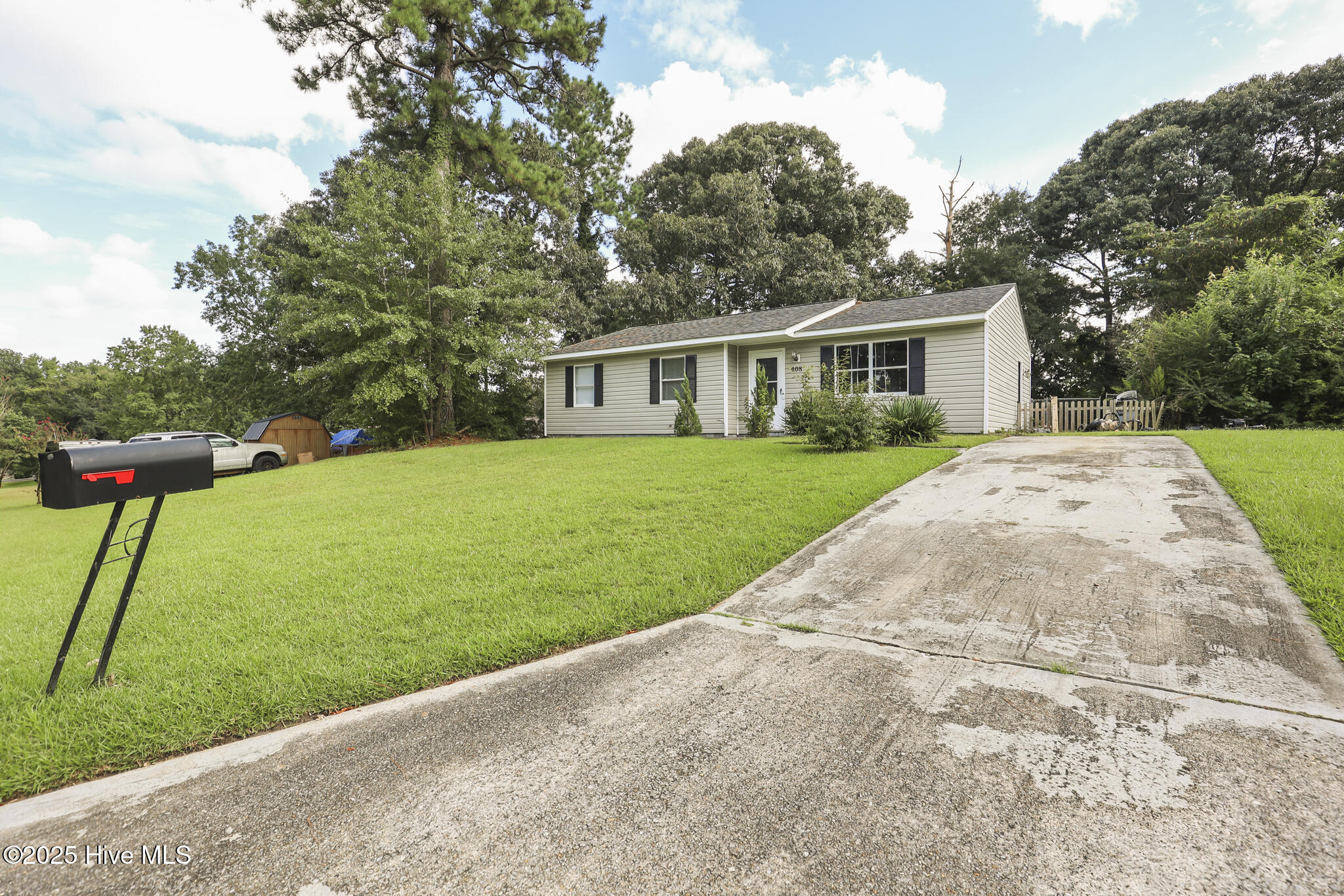 100527829 | Photo 24