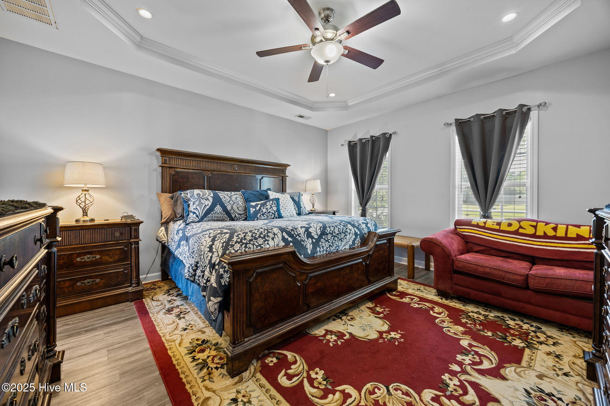 100532317 | Photo 11