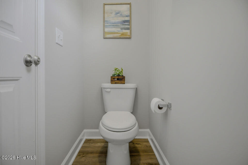 100568501 | Photo 24