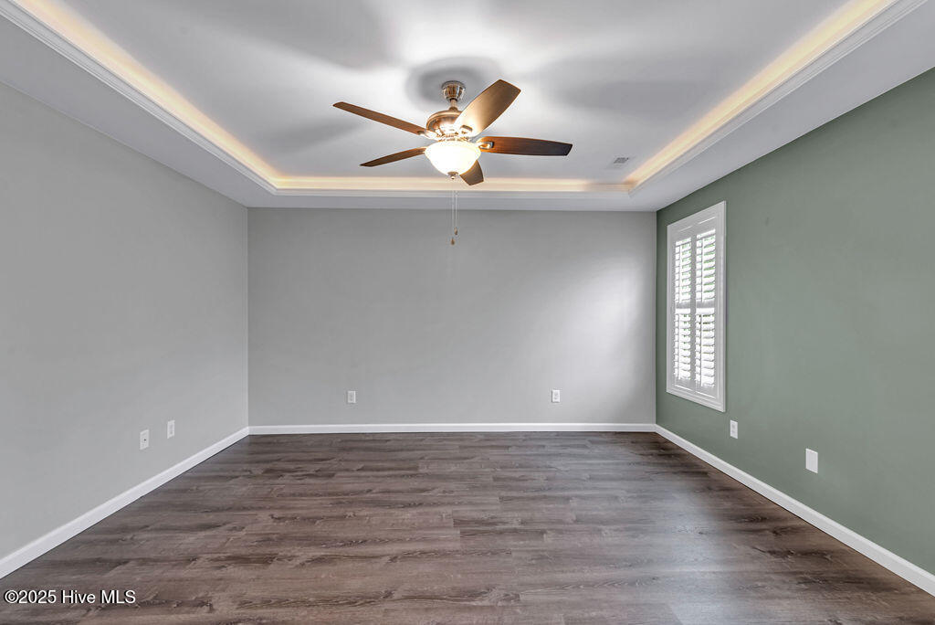 100540193 | Photo 24