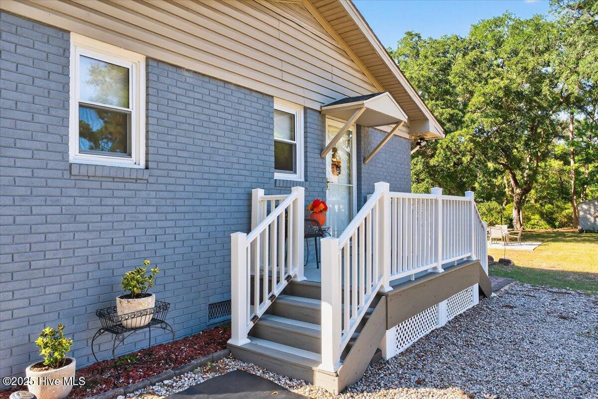 100532606 | Photo 28