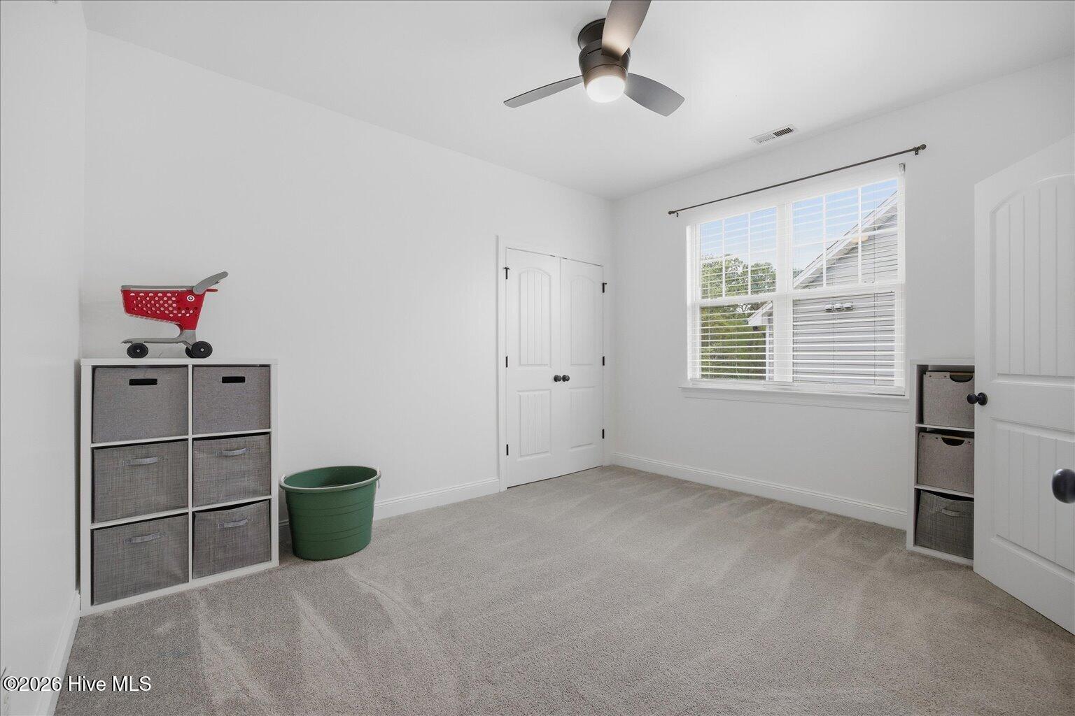 100565930 | Photo 37