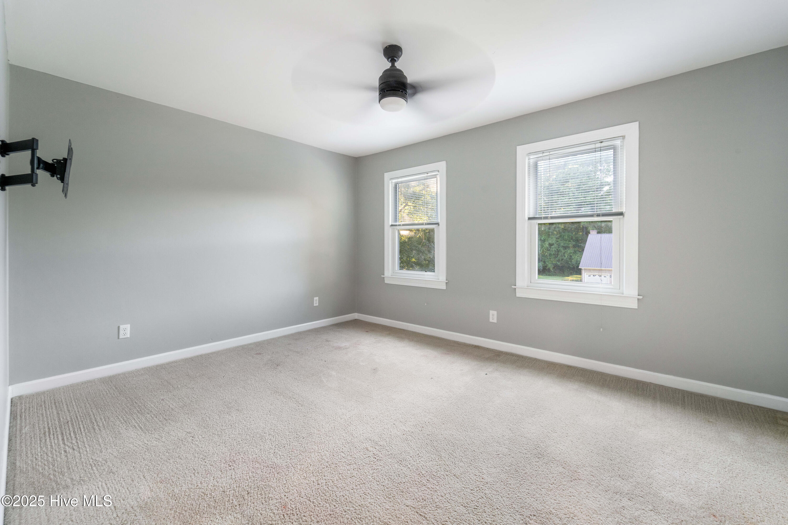 100527968 | Photo 20