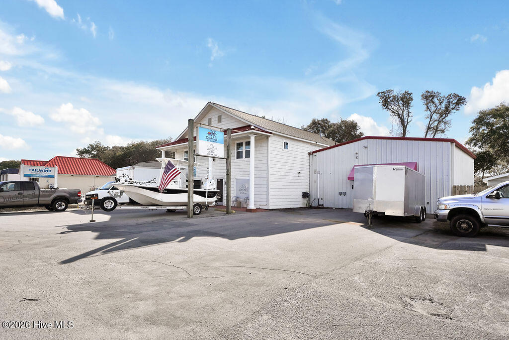 100553485 | Photo 12