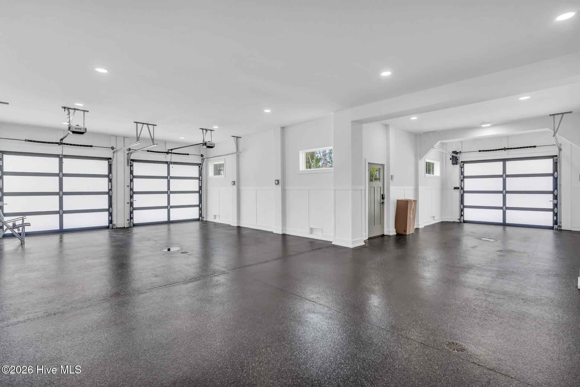 100553549 | Photo 68