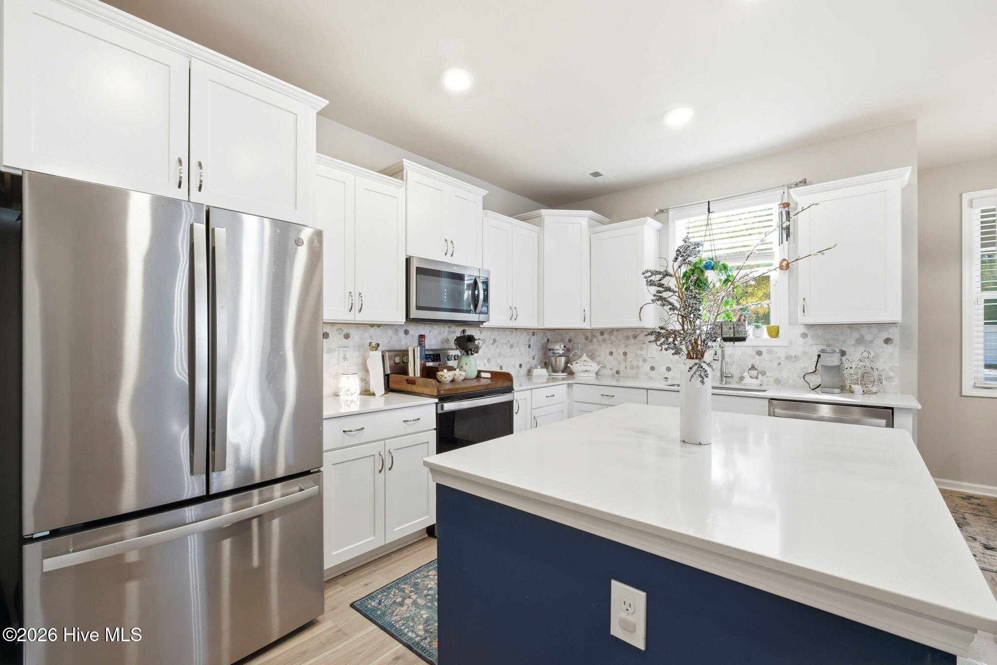 100559048 | Photo 13