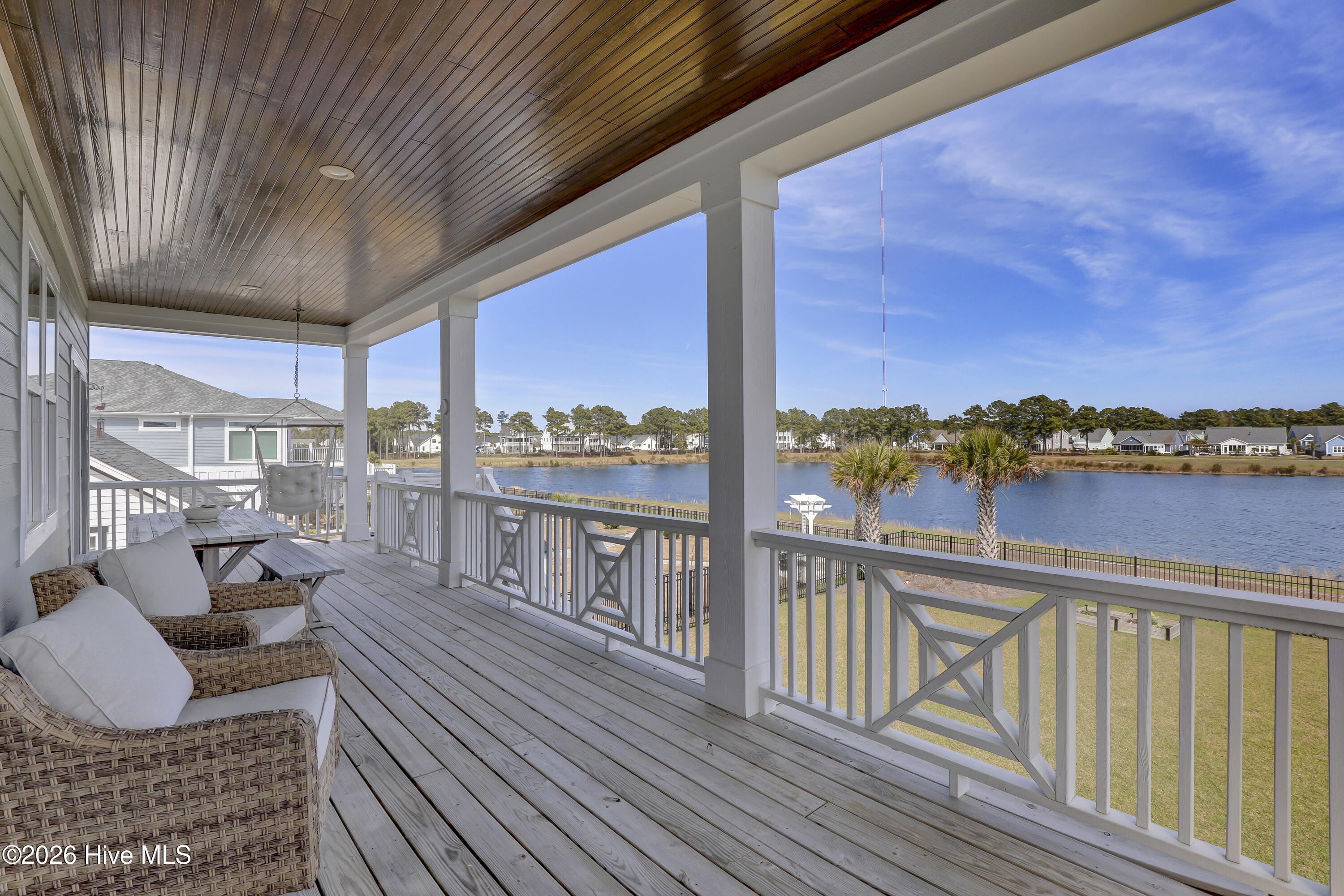 100561723 | Photo 43