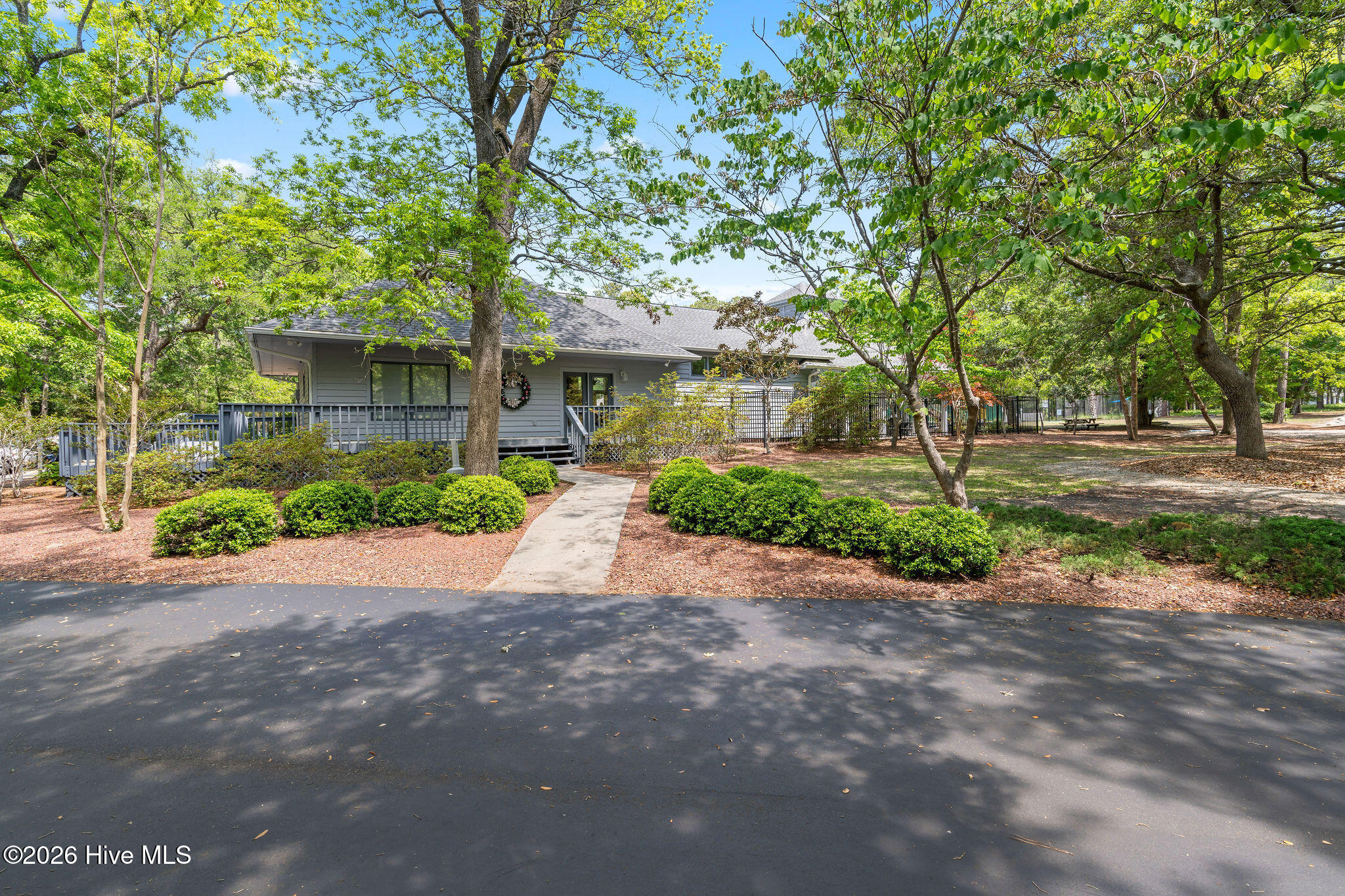 100567375 | Photo 61