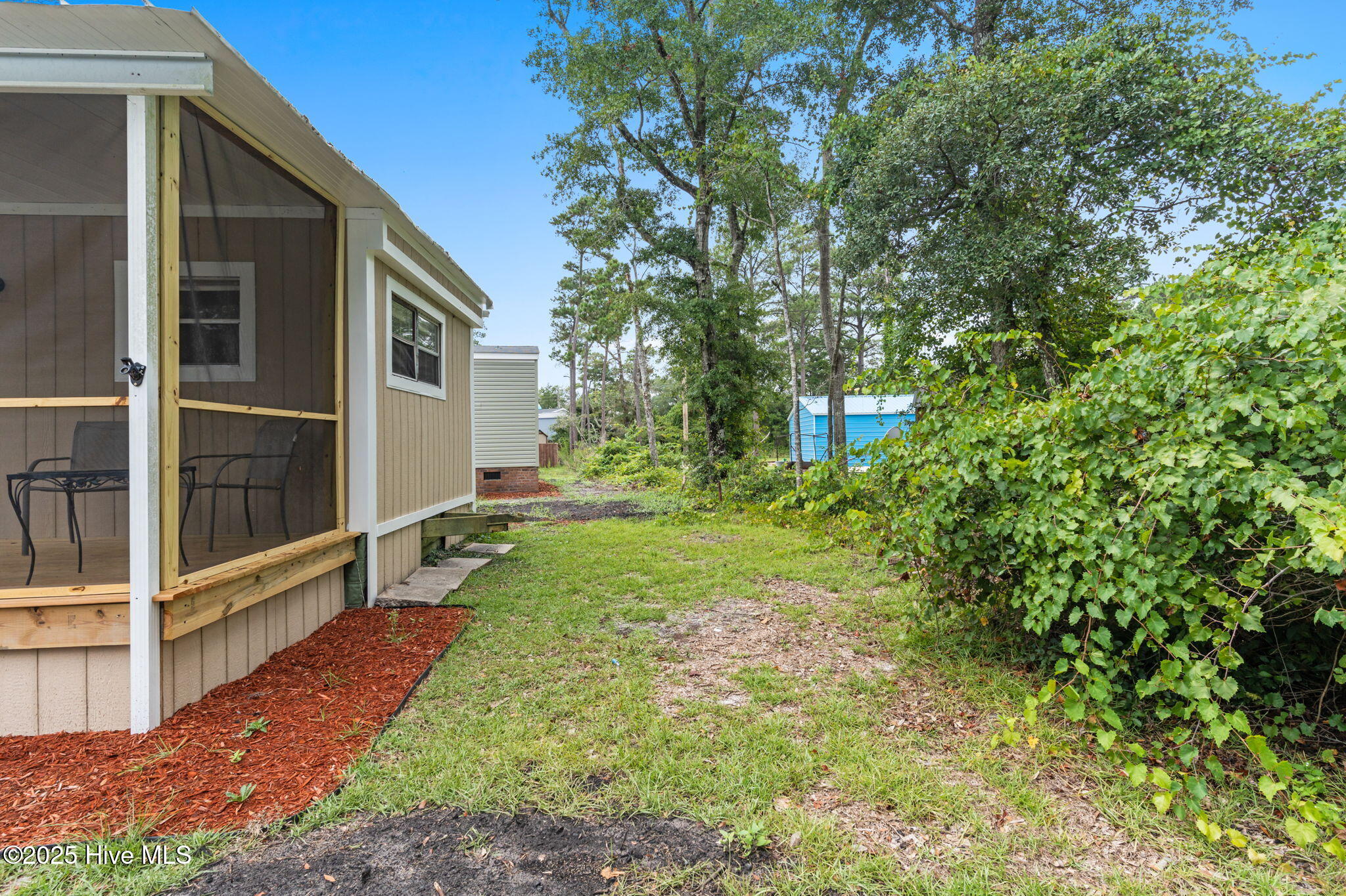 100521854 | Photo 10