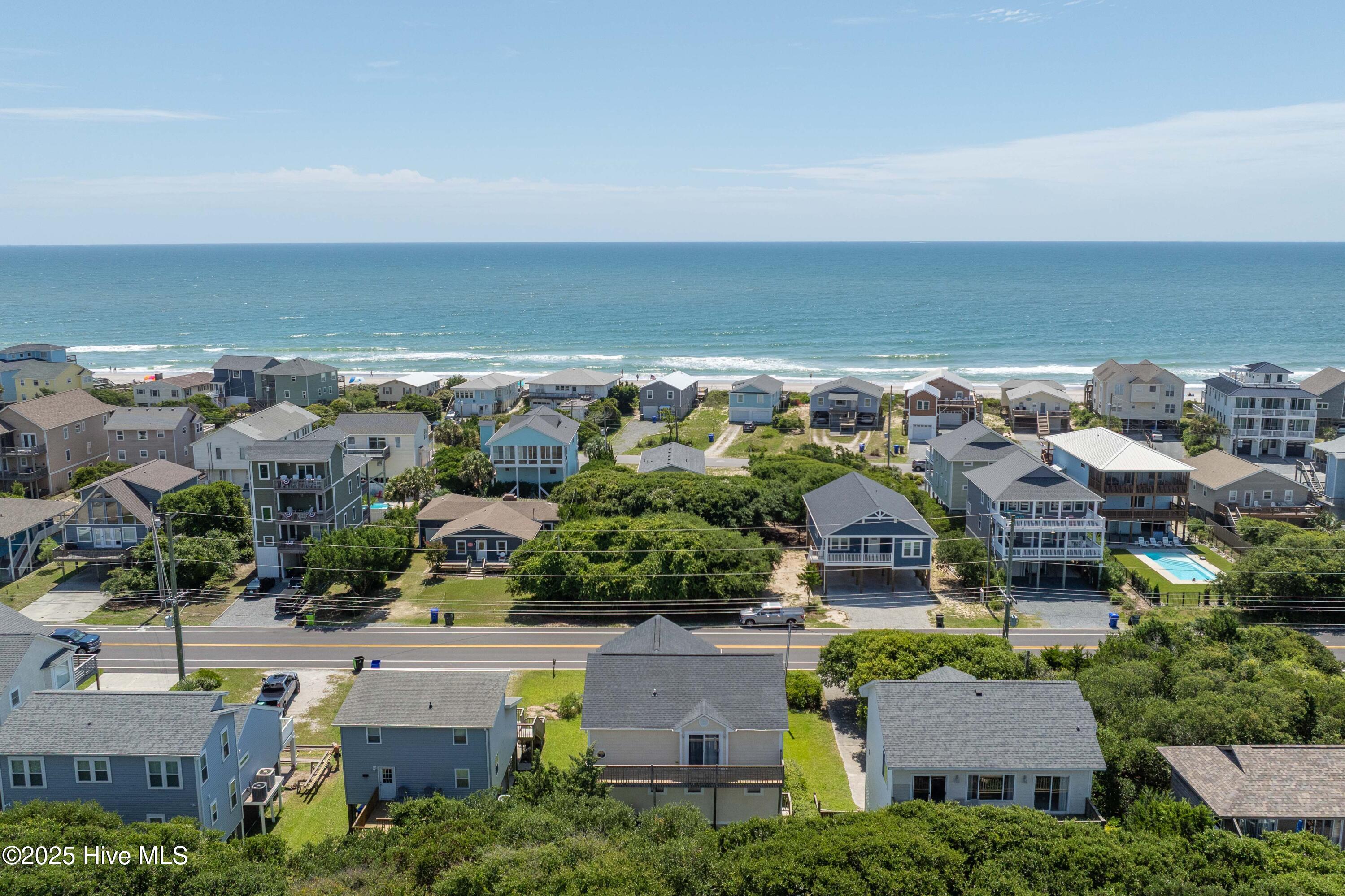 100524182 | Photo 45