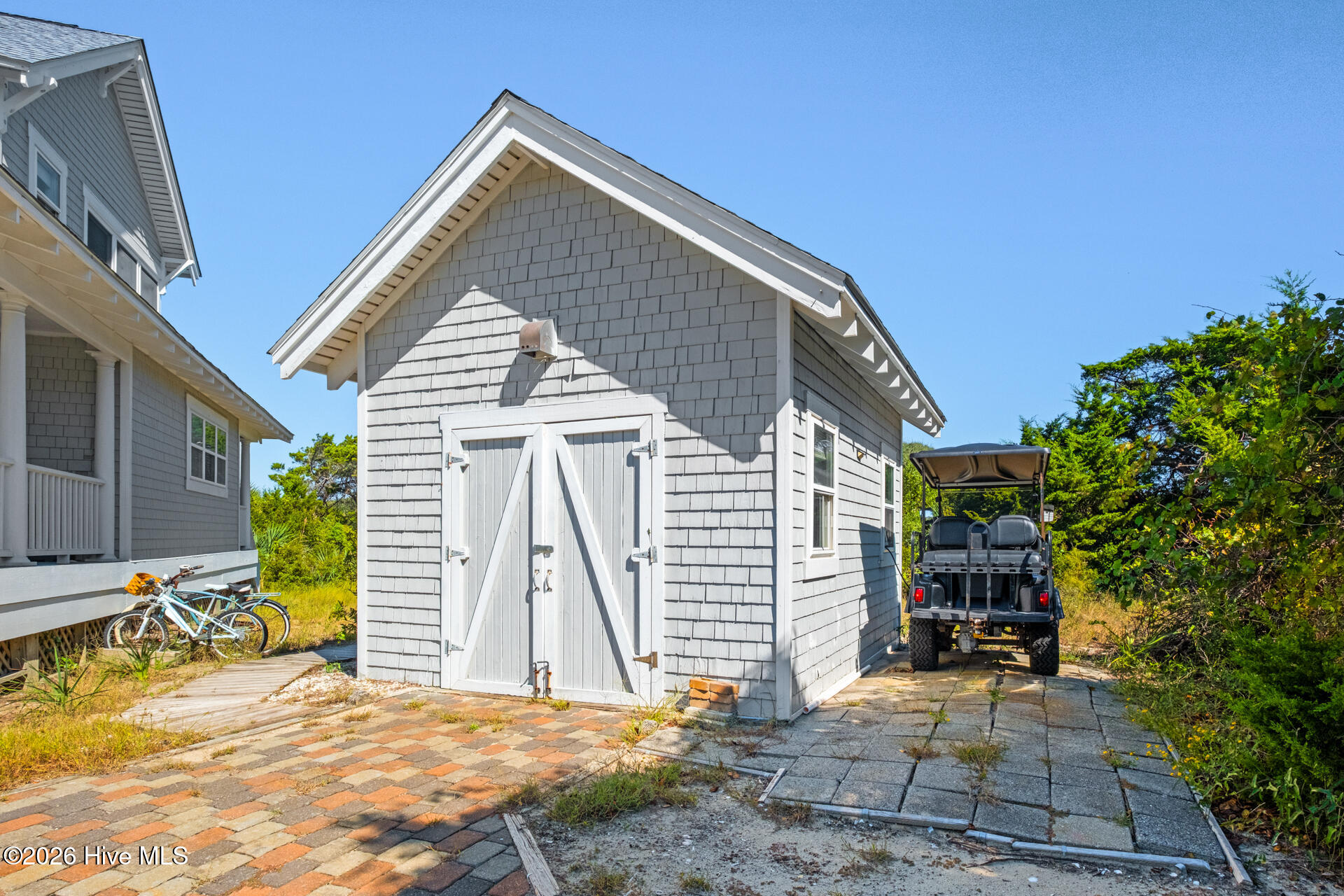 100556120 | Photo 21