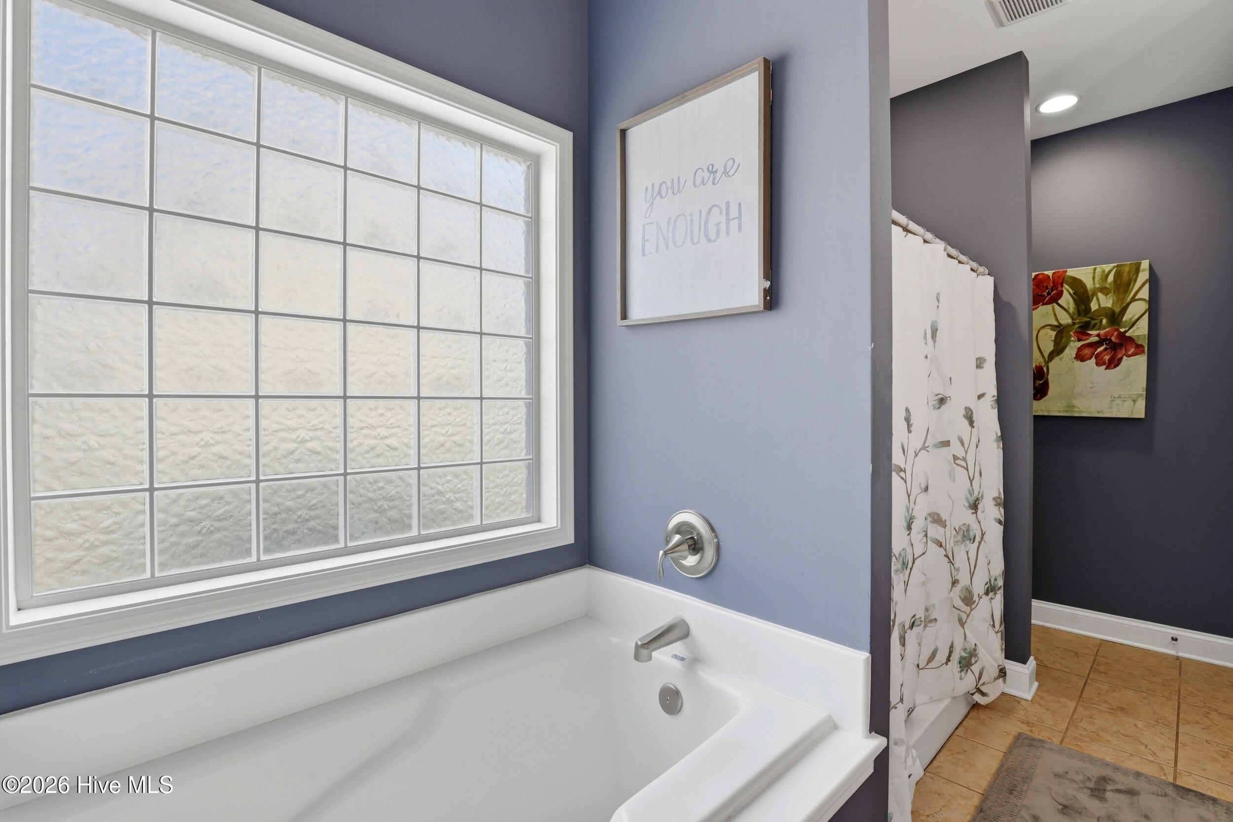 100557716 | Photo 21