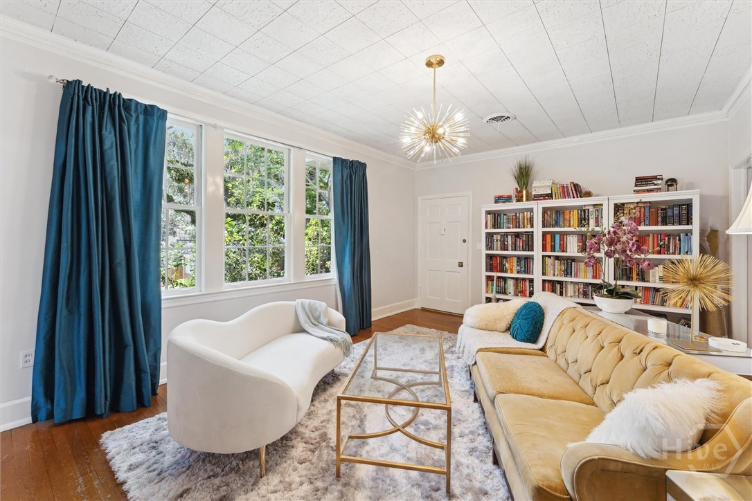 View from the living room towards the front door o