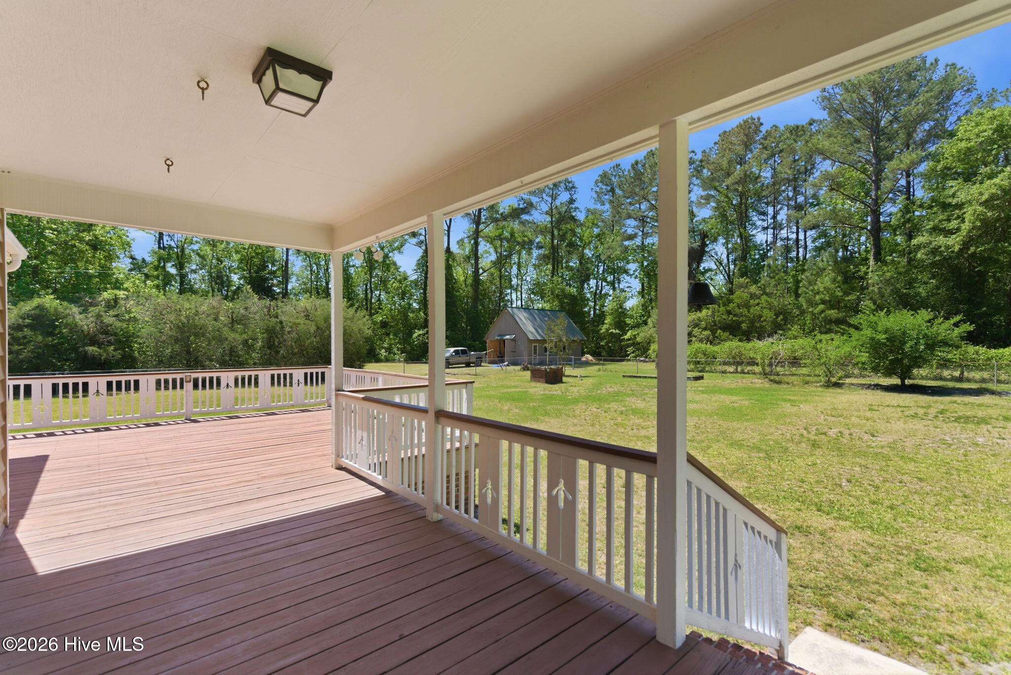 100569907 | Photo 39