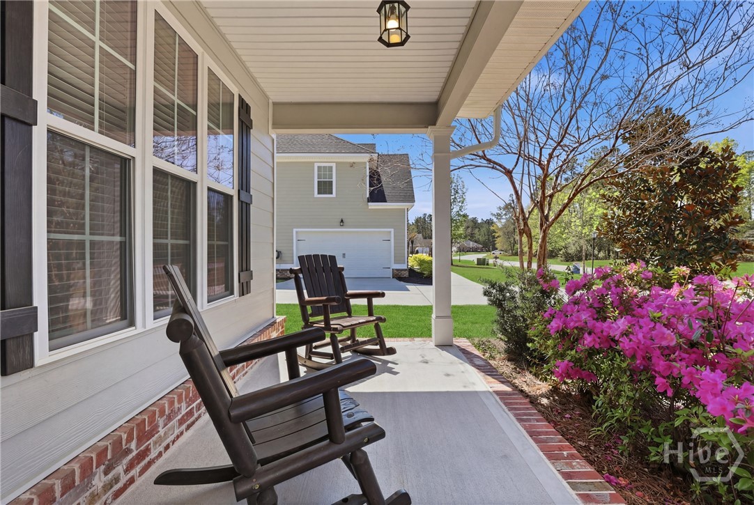 Welcome Home!
Front Porch