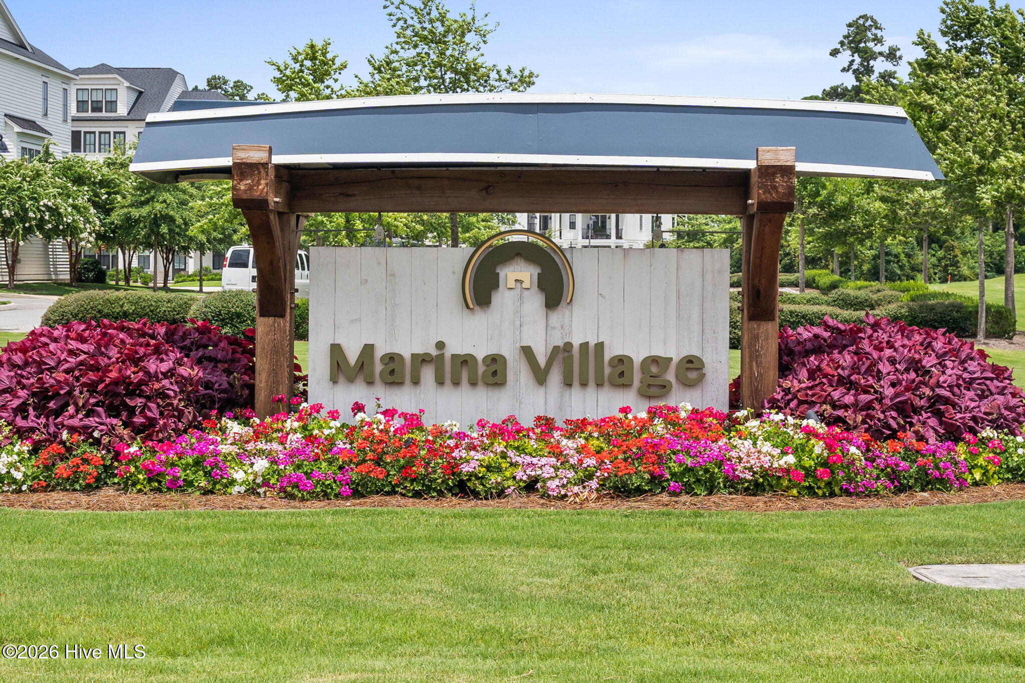 100569048 | Photo 60