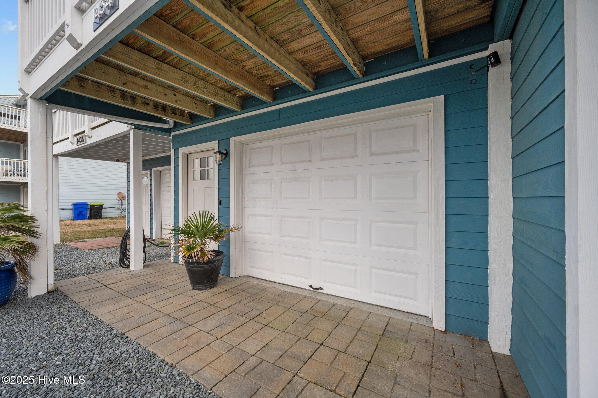 100547539 | Photo 43