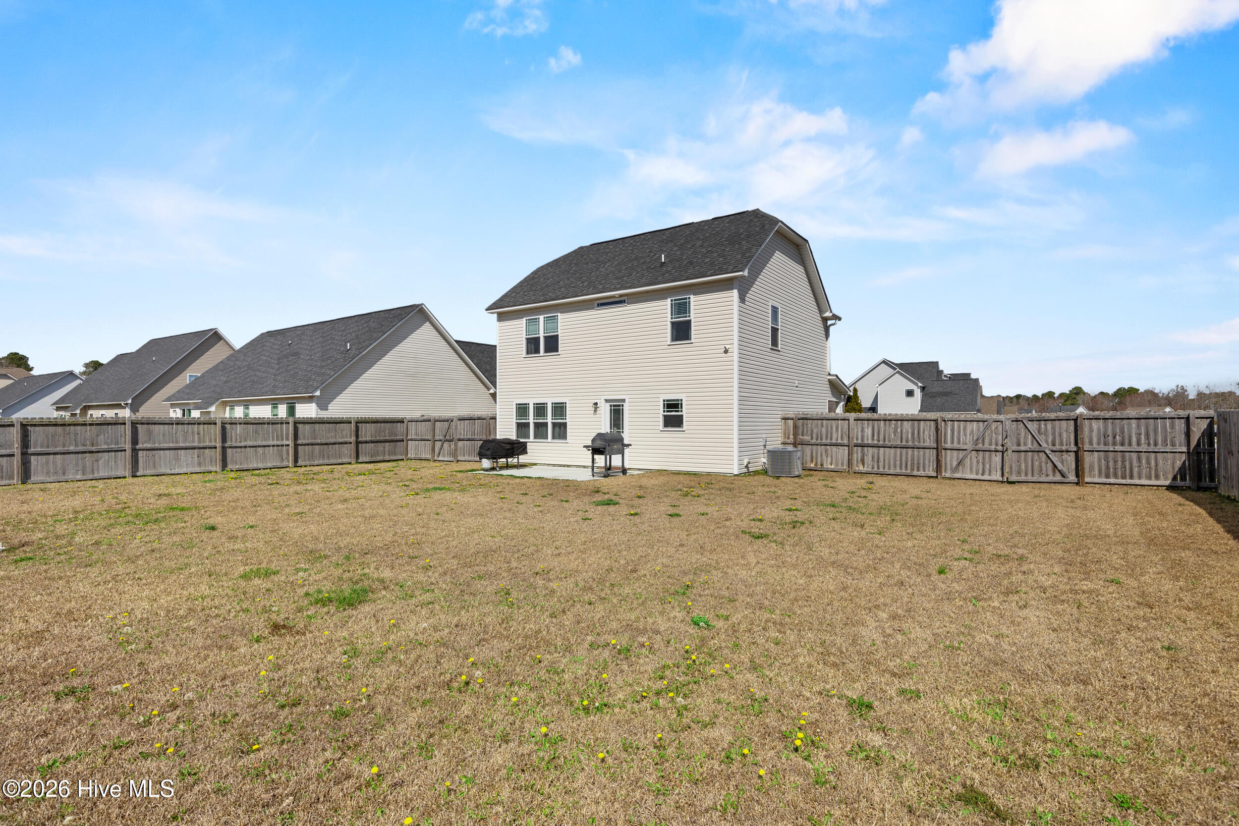 100558601 | Photo 33