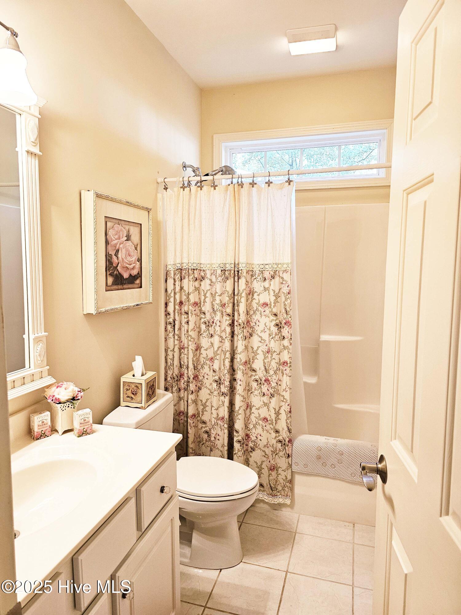 100540219 | Photo 27