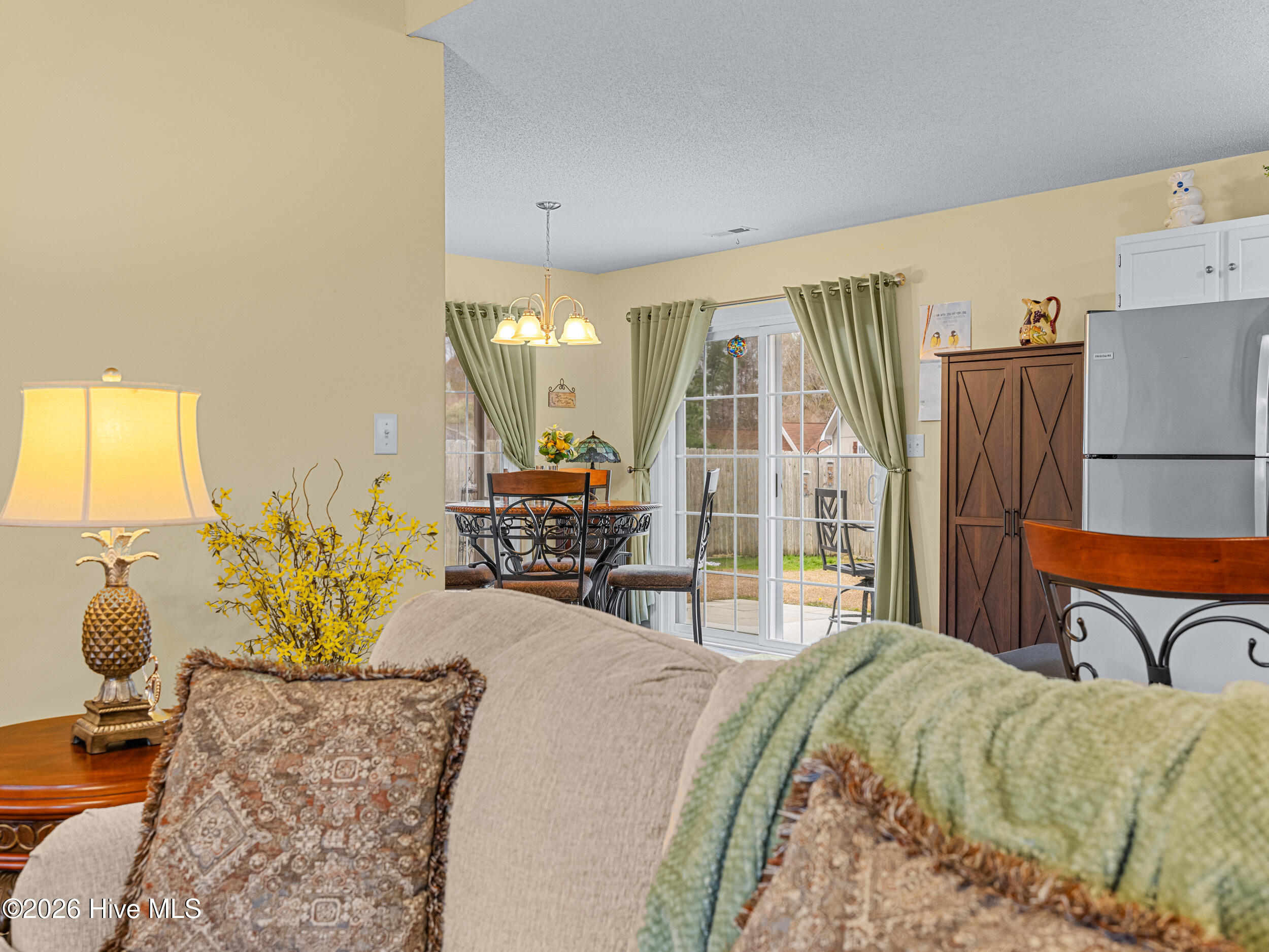 100551107 | Photo 23