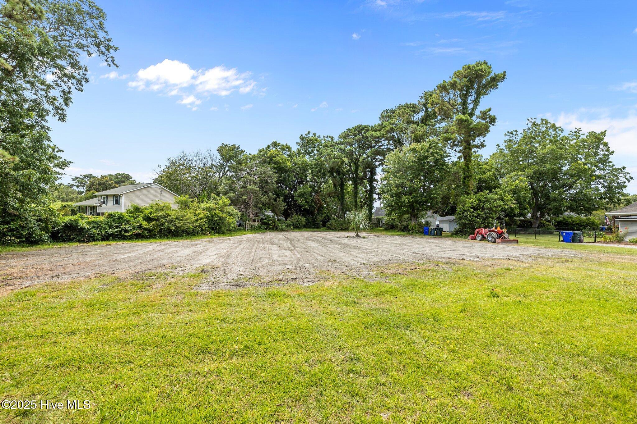 203 Sherwood Boulevard,Beaufort
