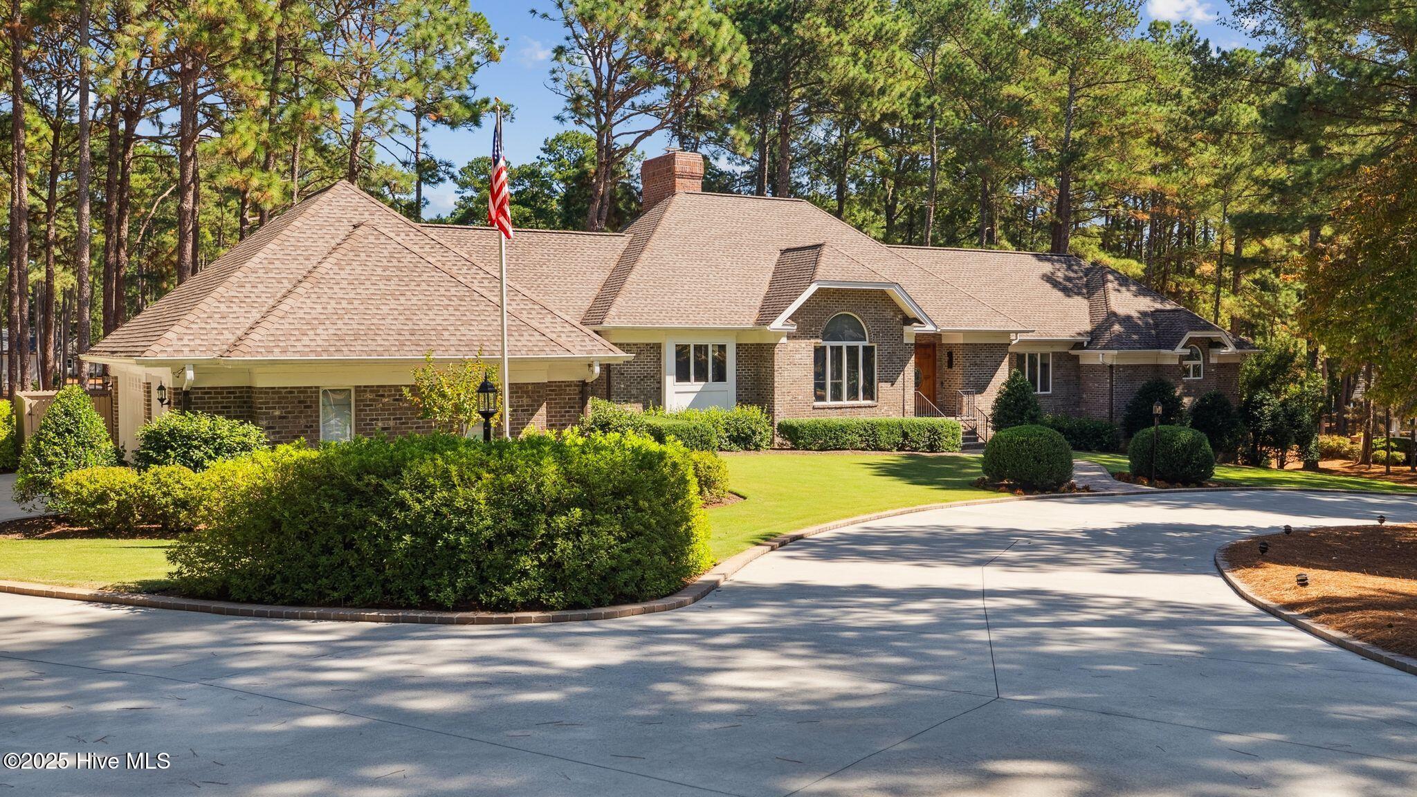 Homes for sale in Pinehurst, NC | 11 Mcmichael Dr, Pinehurst, NC 28374 | MLS# 100534848