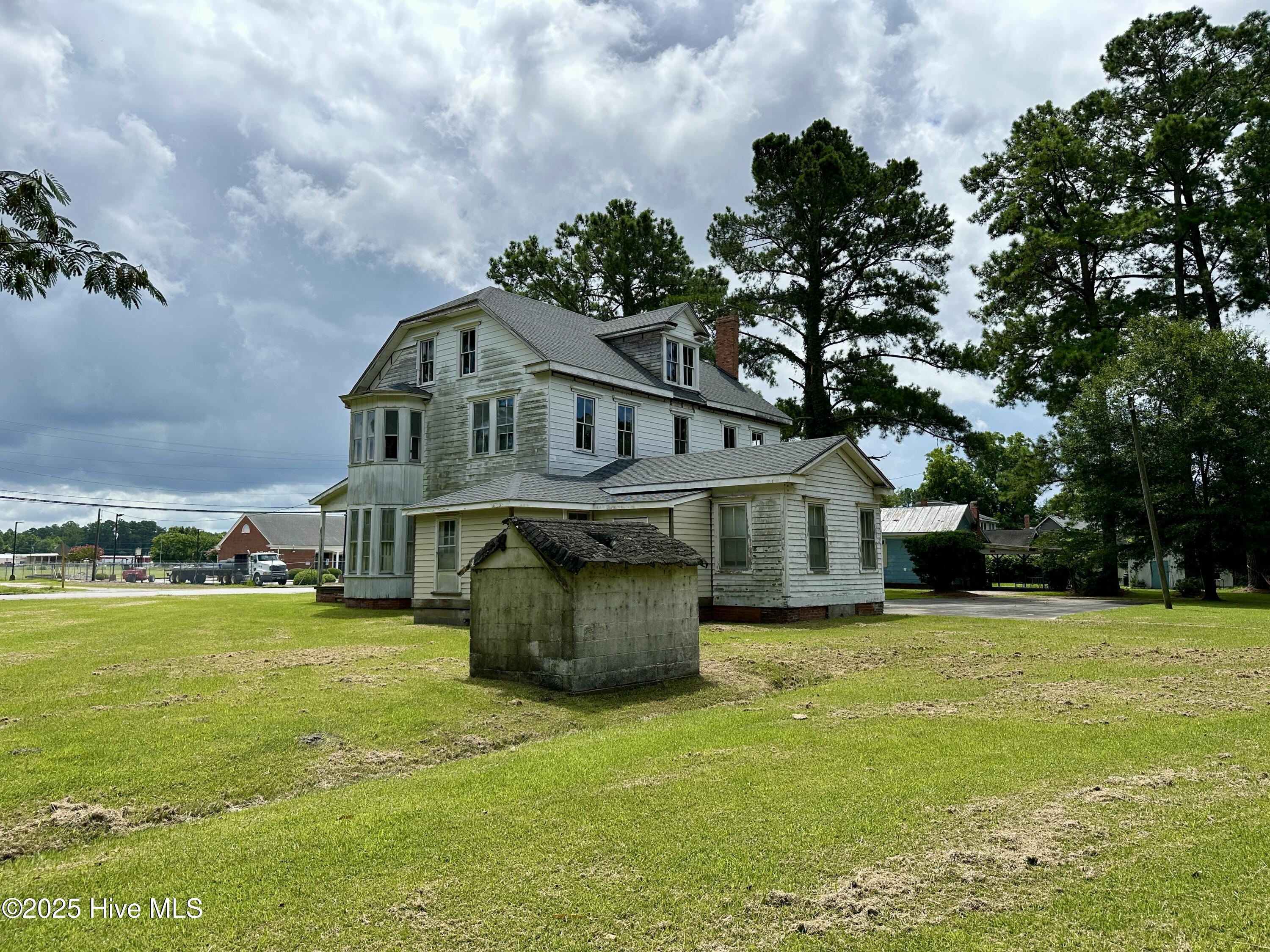 Homes for sale in Aurora, NC | 207 N 5Th St, Aurora, NC 27806 | MLS# 100526696