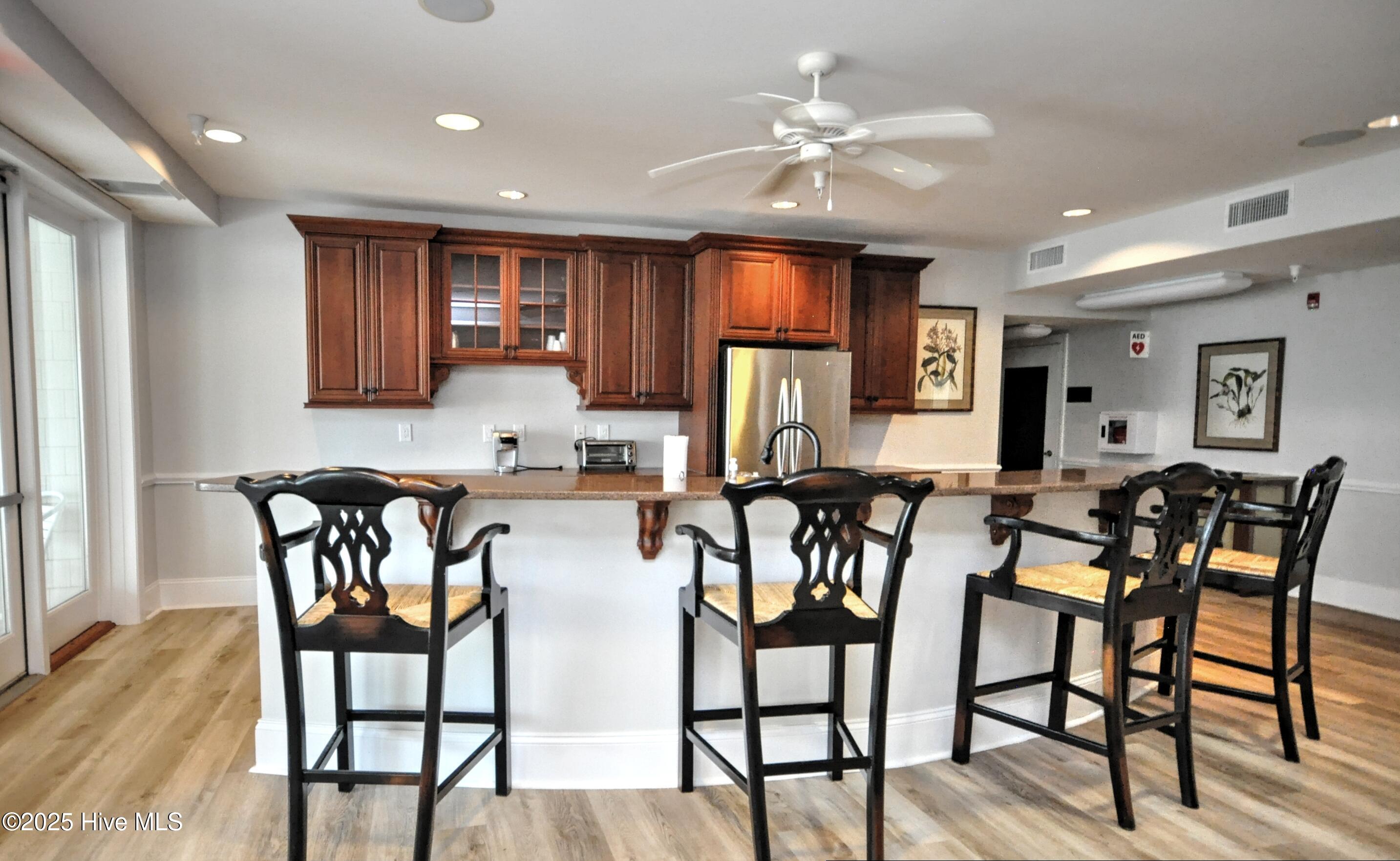 100529014 | Photo 45