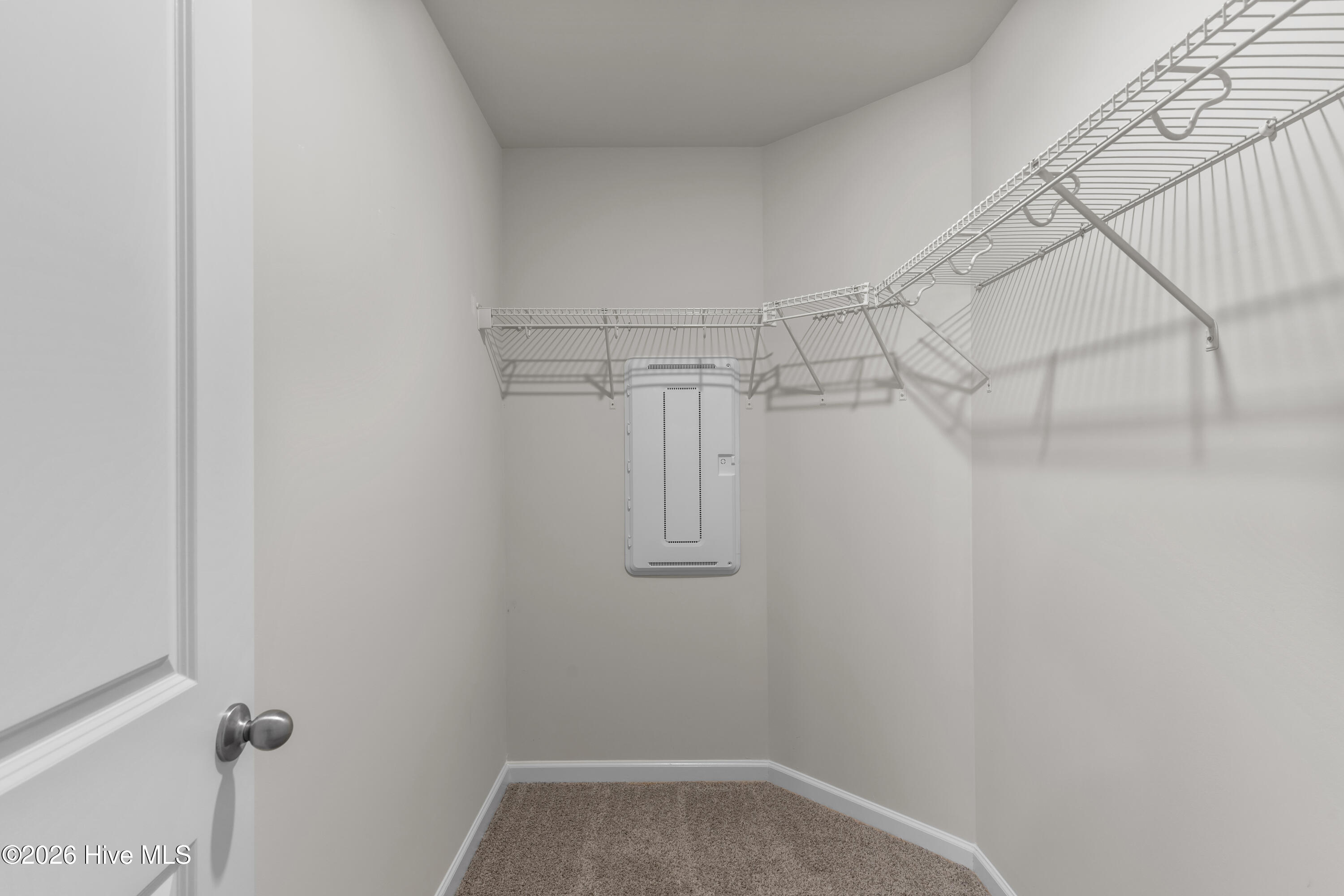 100550179 | Photo 18