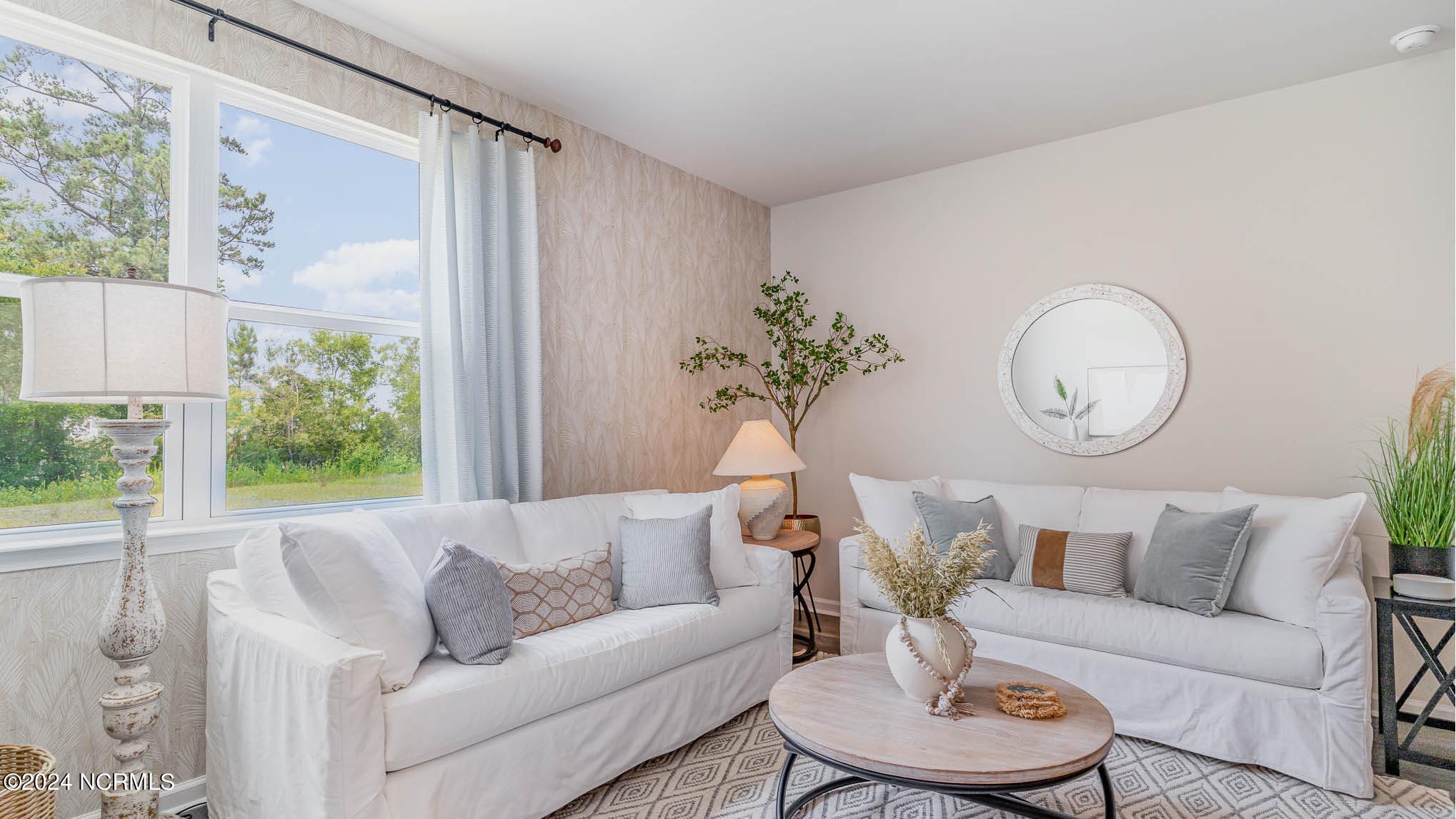 100570612 | Photo 11