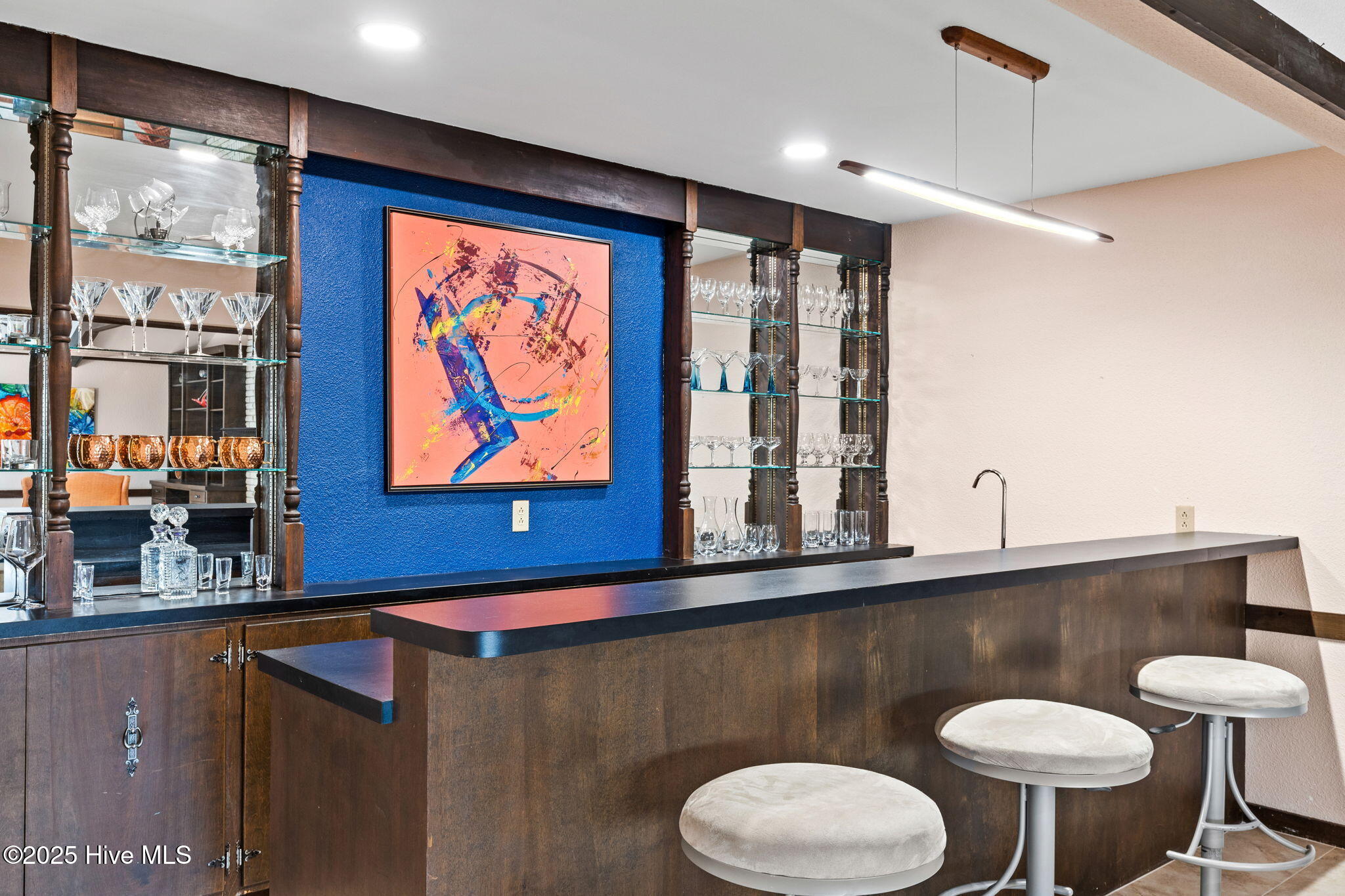 100544236 | Photo 15