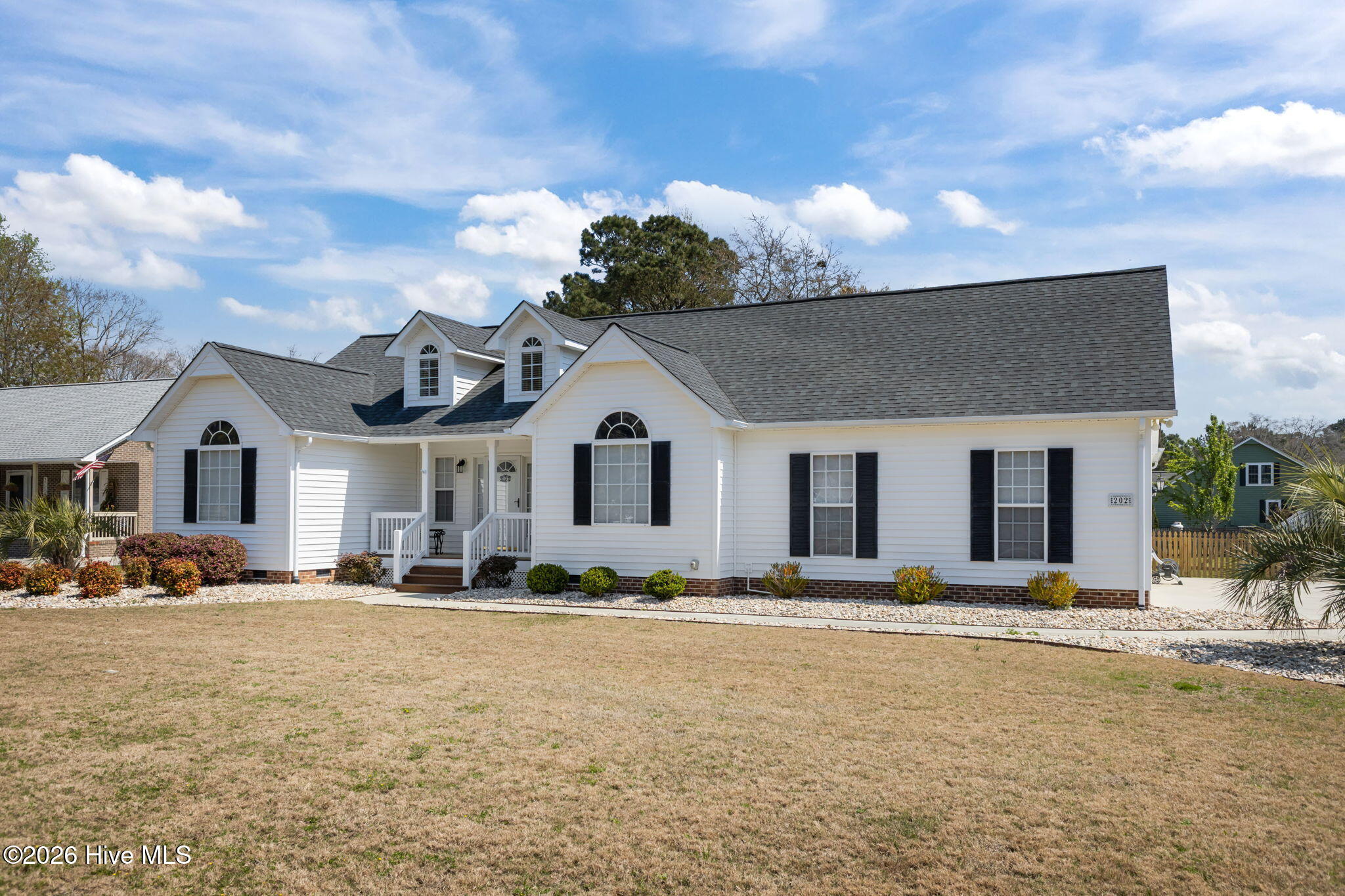 202 Nikida Court, Swansboro, NC 28584 – photo 4: Front View