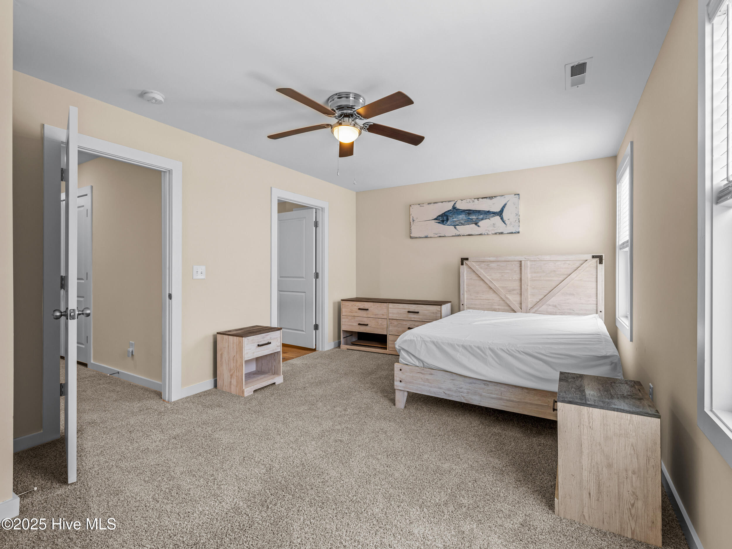 100541622 | Photo 20