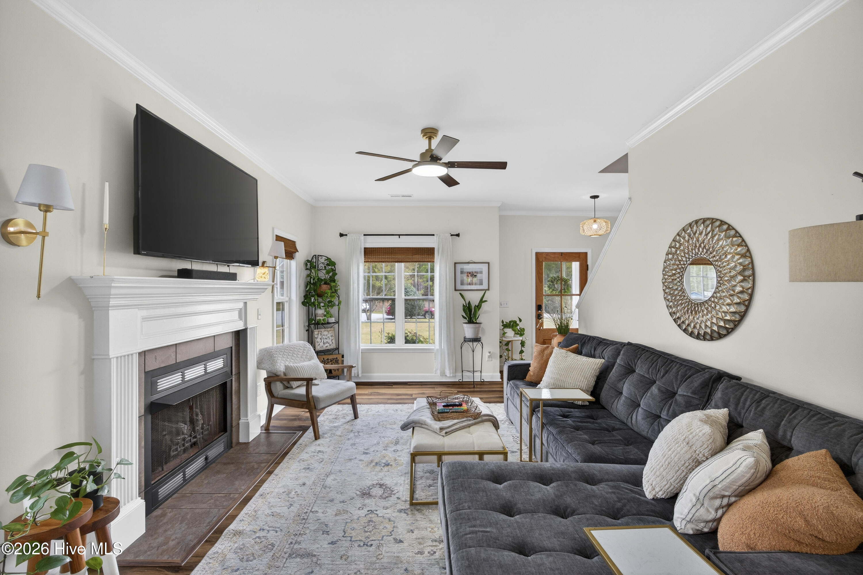 100565225 | Photo 20